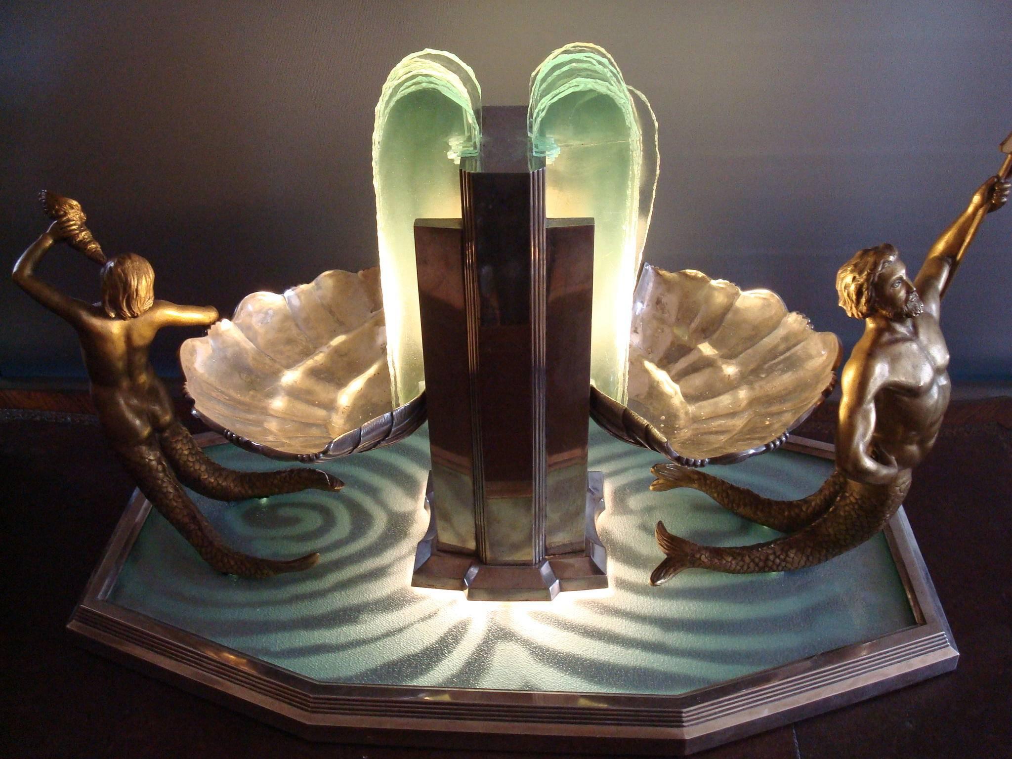 Art Deco Centrepiece with Light Representing a Water Fountain Signed R. Durquet For Sale 3