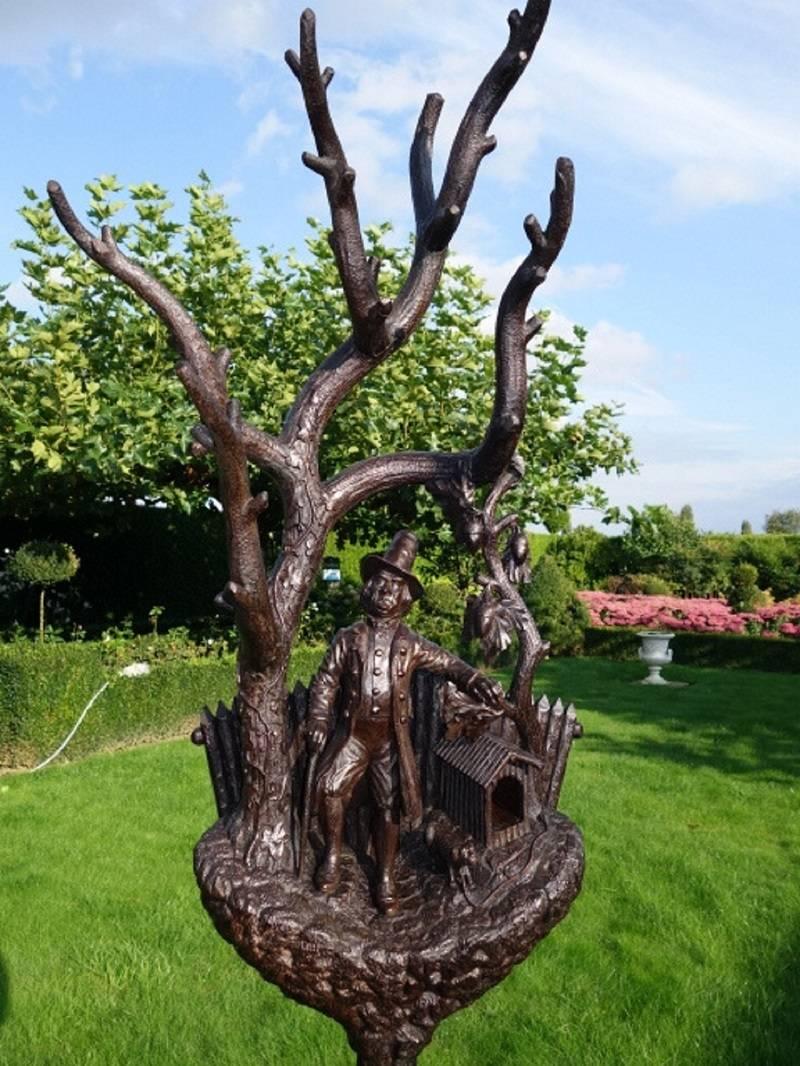 Carved Wooden Tree a Coat Rack and Cane Stand, Black Forest, Germany circa 1850 For Sale 1