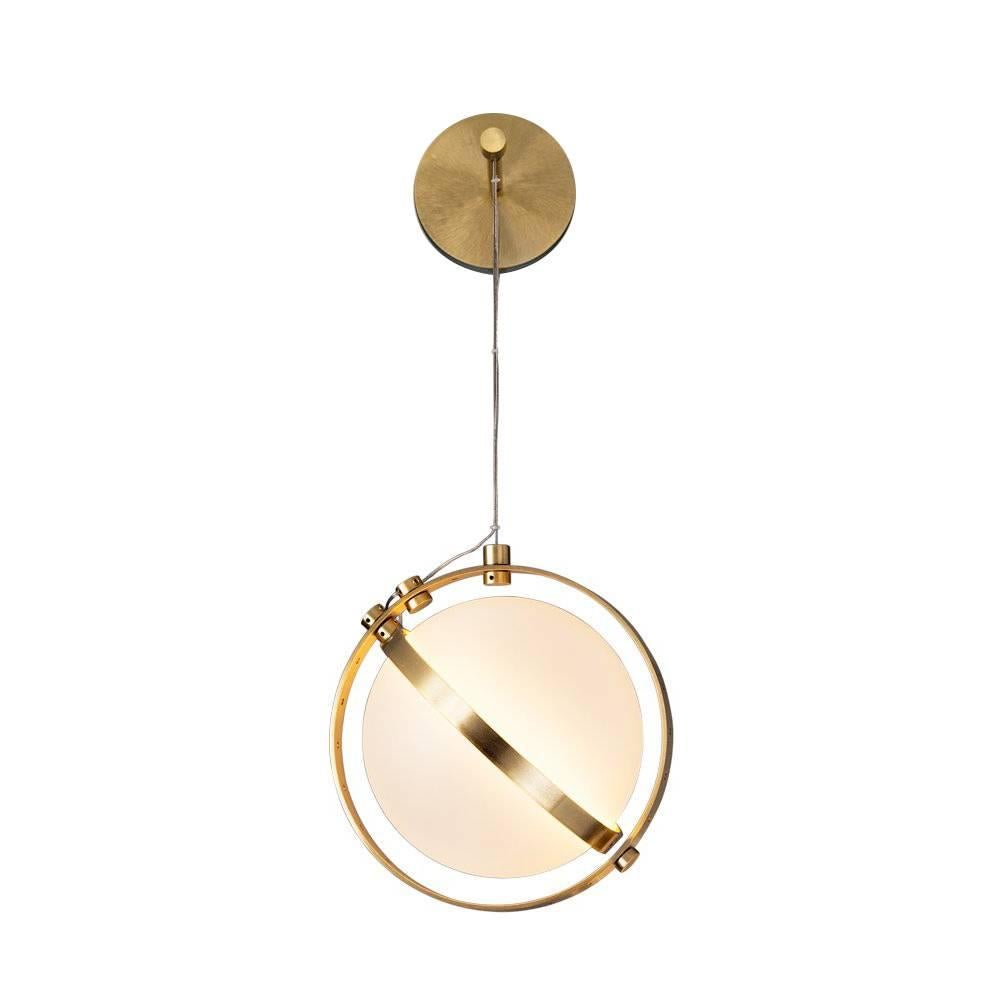 Vega is the latest family in the evolution of the Flexus series by Baroncelli. 

Flexus is a lighting system that comprises a palette of abstracted lines, curves and circles. Echoing the language of modernist modular thinking, it captures the