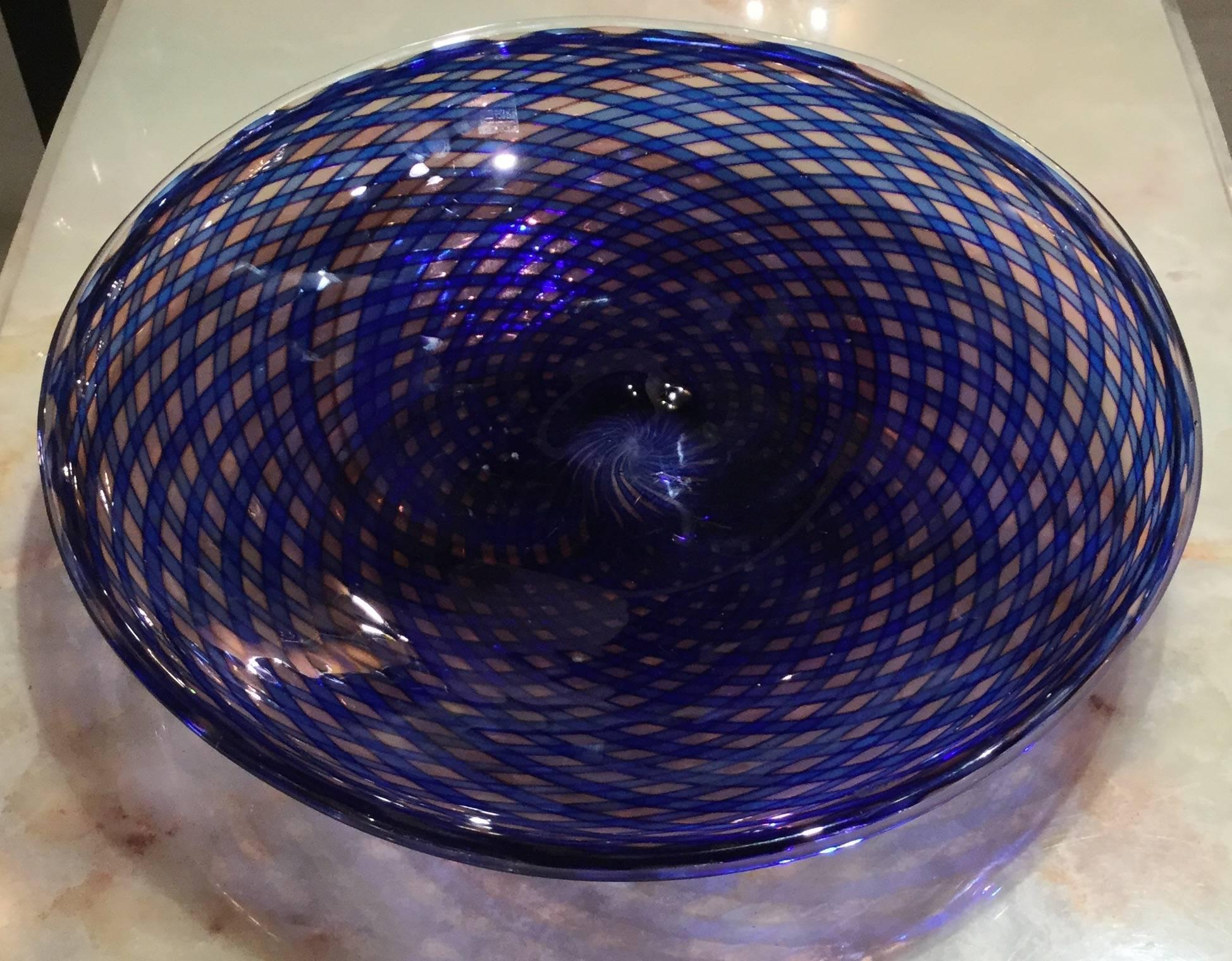 An Italian designed centrepiece in handblown Murano art glass. Signed by Fratelli Toso.