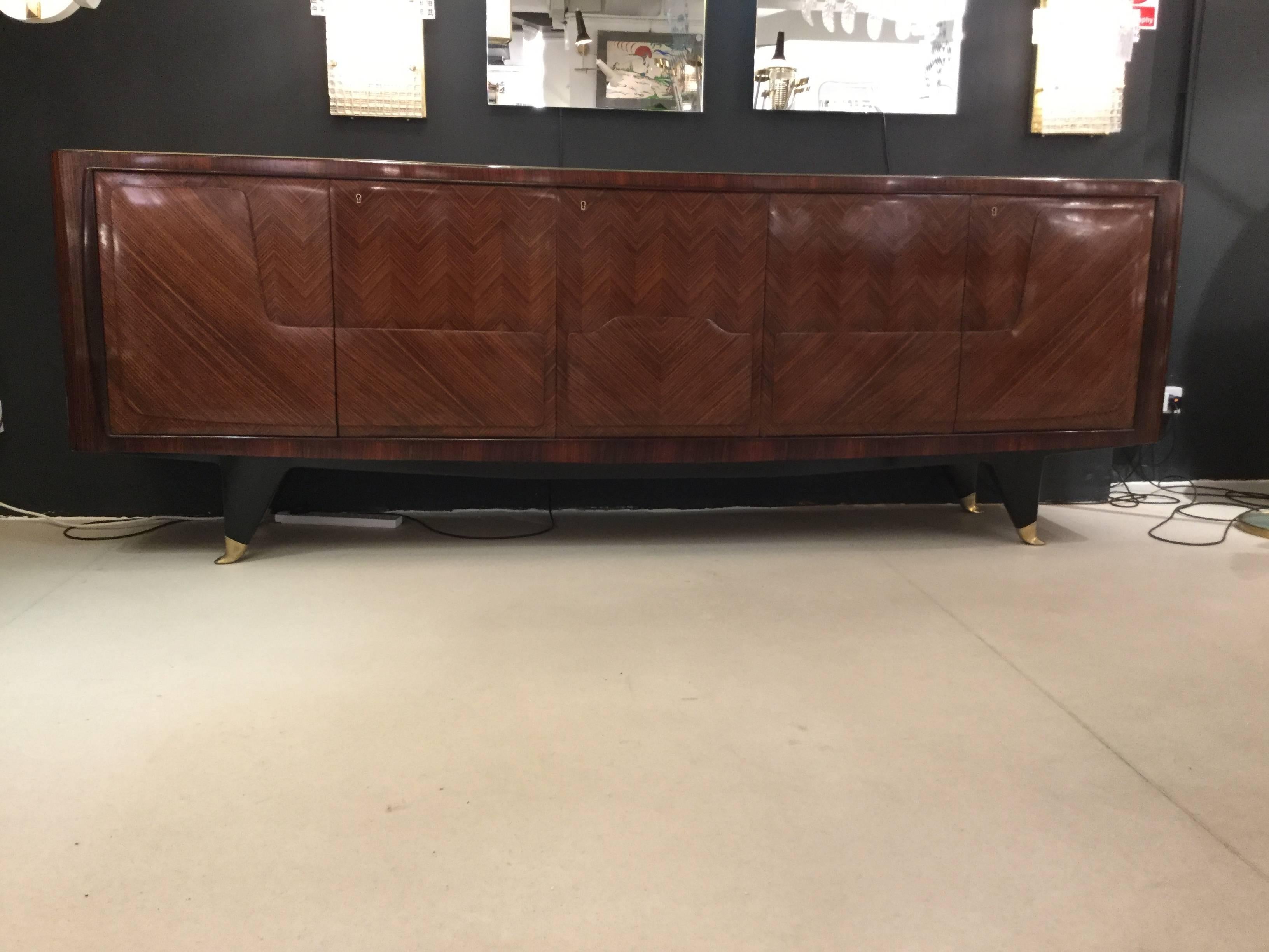 Mid-20th Century Outstanding Walnut Sideboard, Italy 1940s For Sale