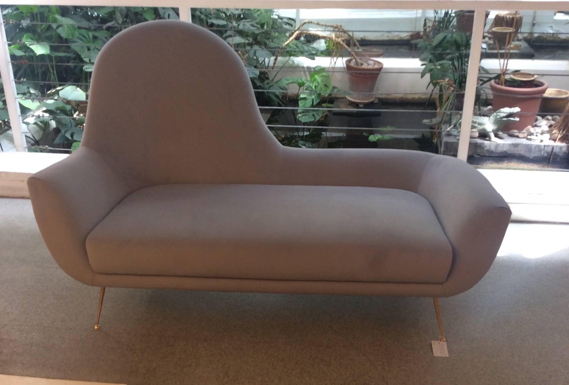 Mid-Century Modern Pair of Italian Sofa's or Chaise Longues in the Style of Gio Ponti