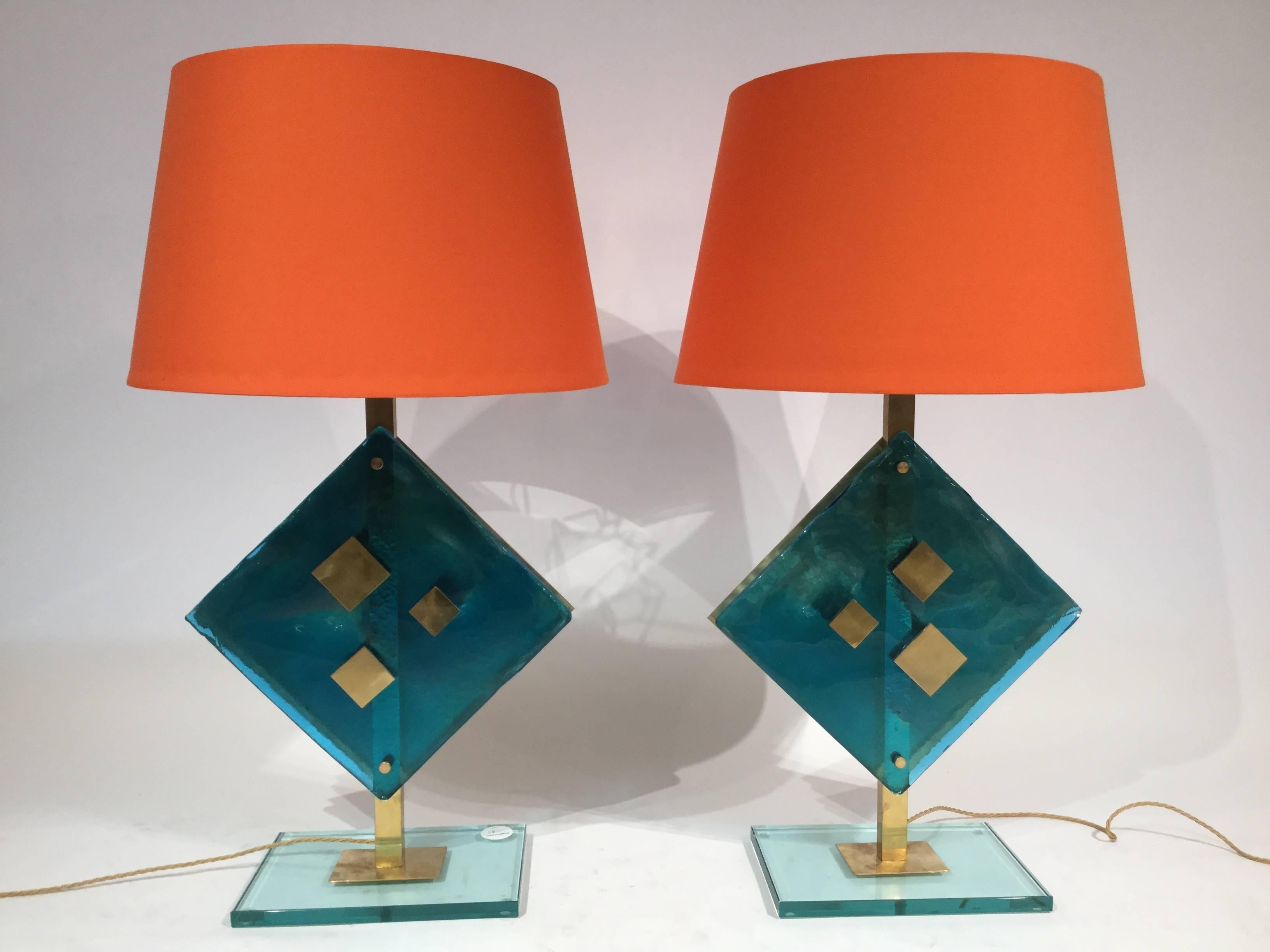 Paire de lampes de table décoratives en verre de Murano et laiton par Salviati en vente 3