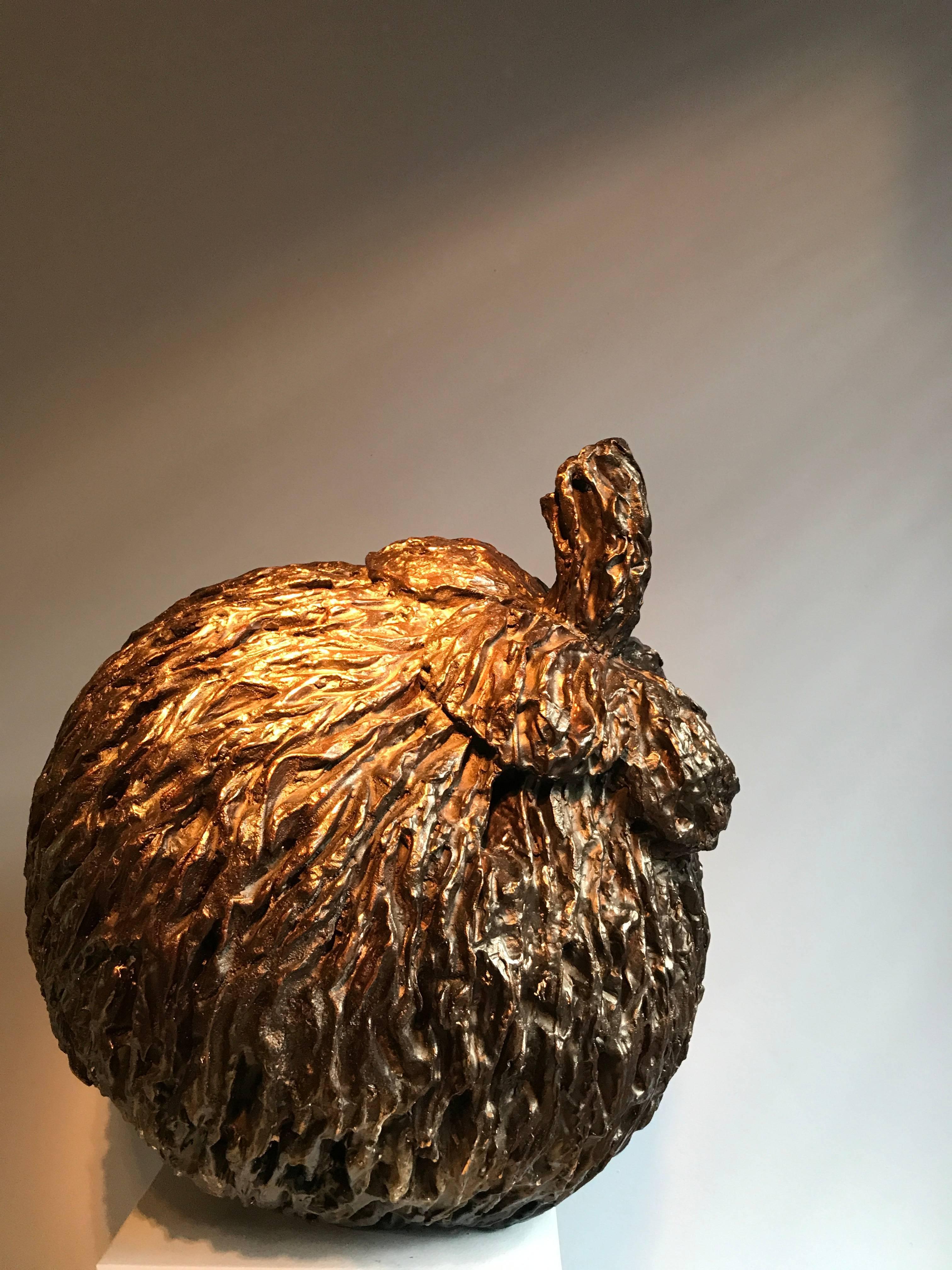 Zeitgenössisches Bronze-Kunstwerk, Mangosteen (Poliert) im Angebot