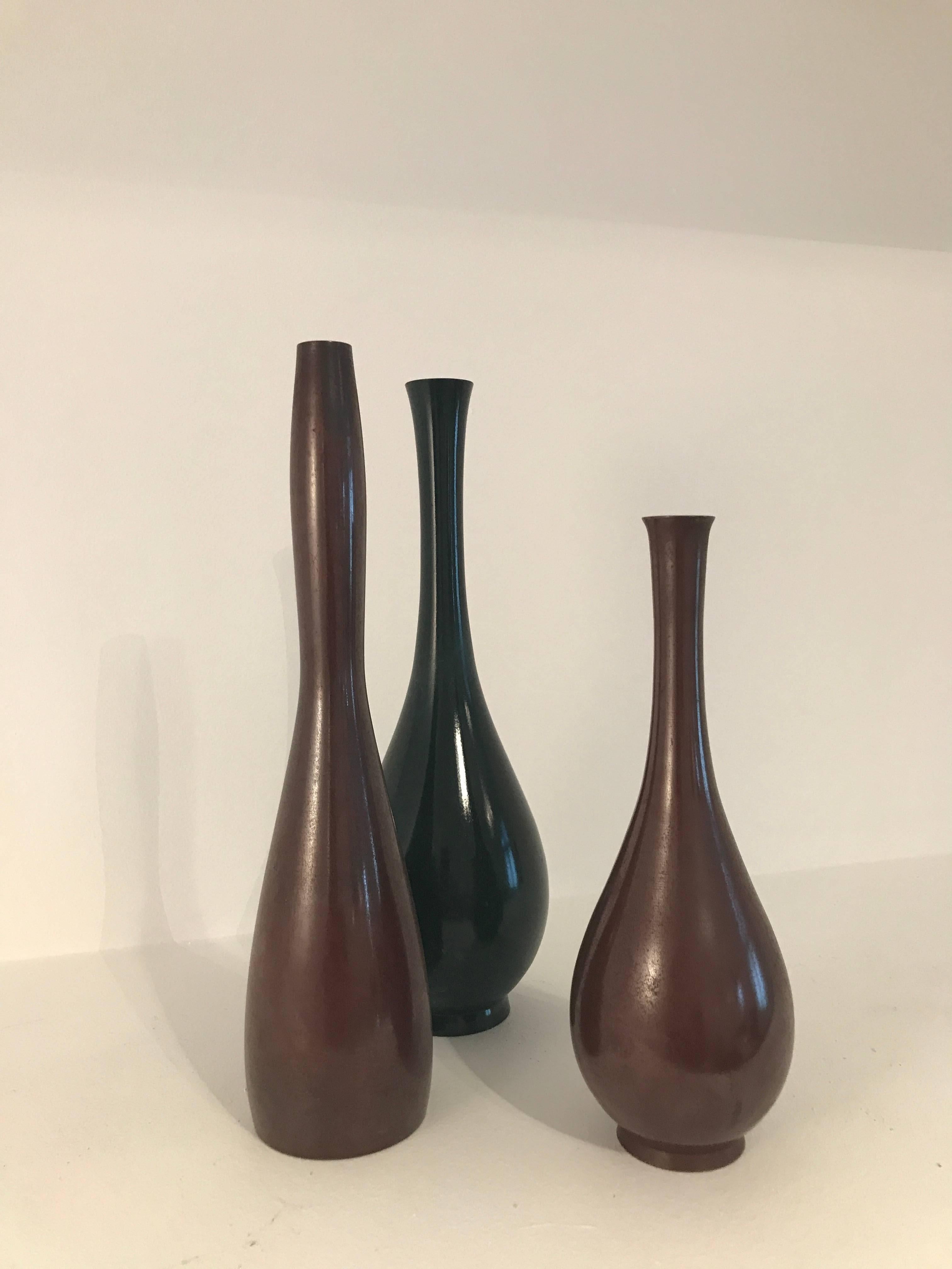 Bronzed Set of Three Japanese Bronze Vases, 1960 For Sale