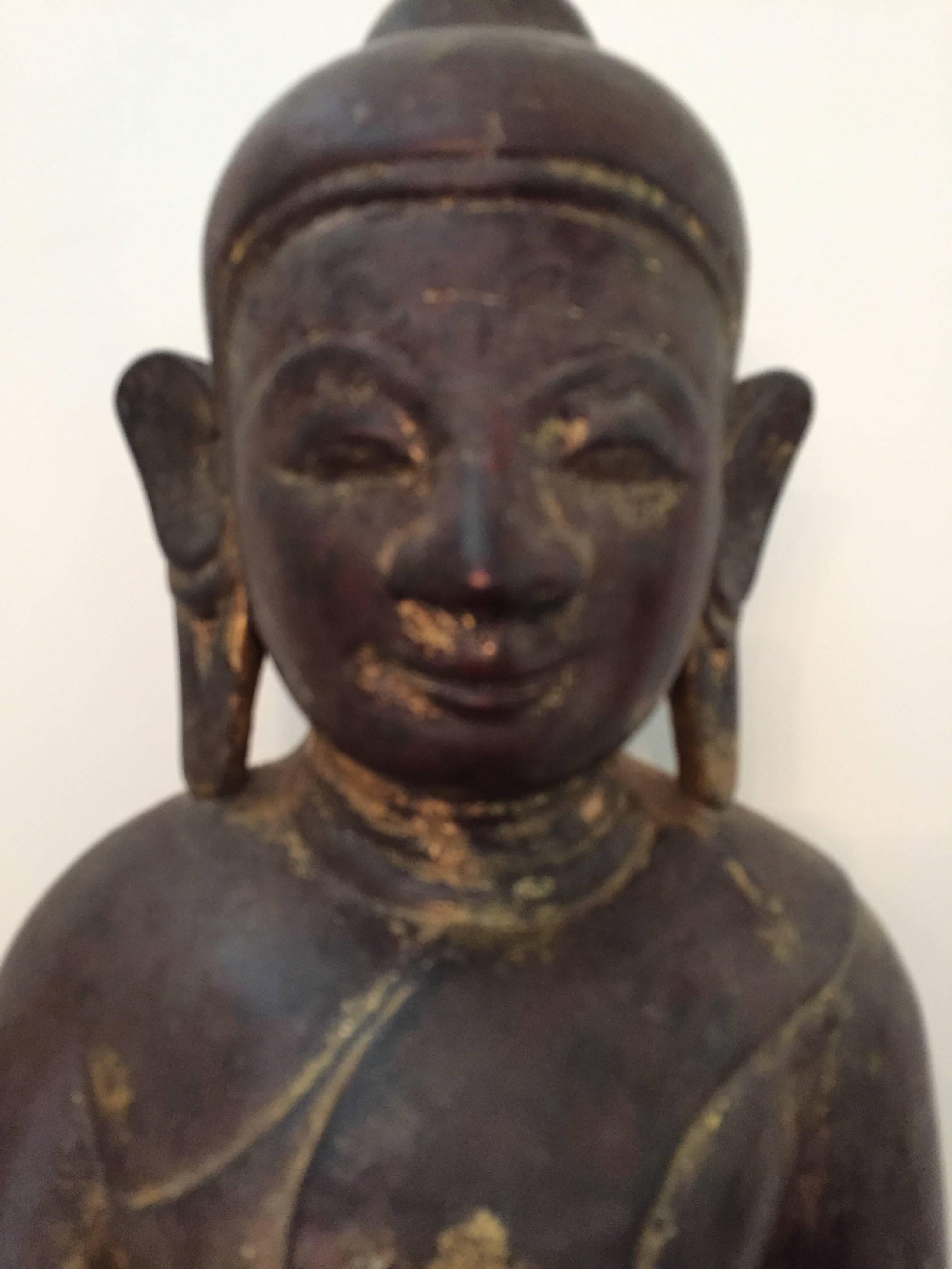 Burmese Wooden Buddha, 18th Century In Good Condition For Sale In Schellebelle, BE
