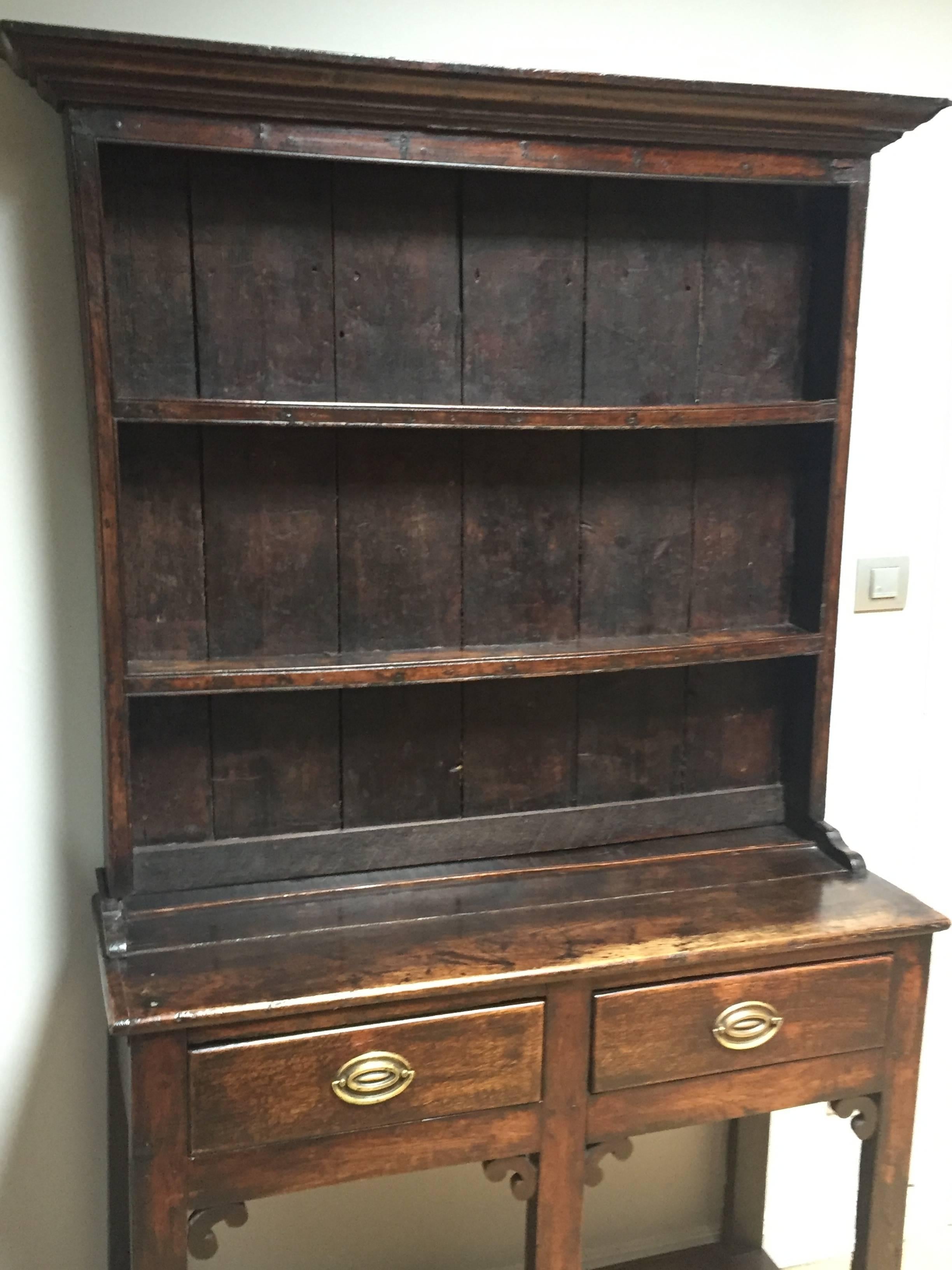 English Dresser, 18th Century In Excellent Condition In Schellebelle, BE