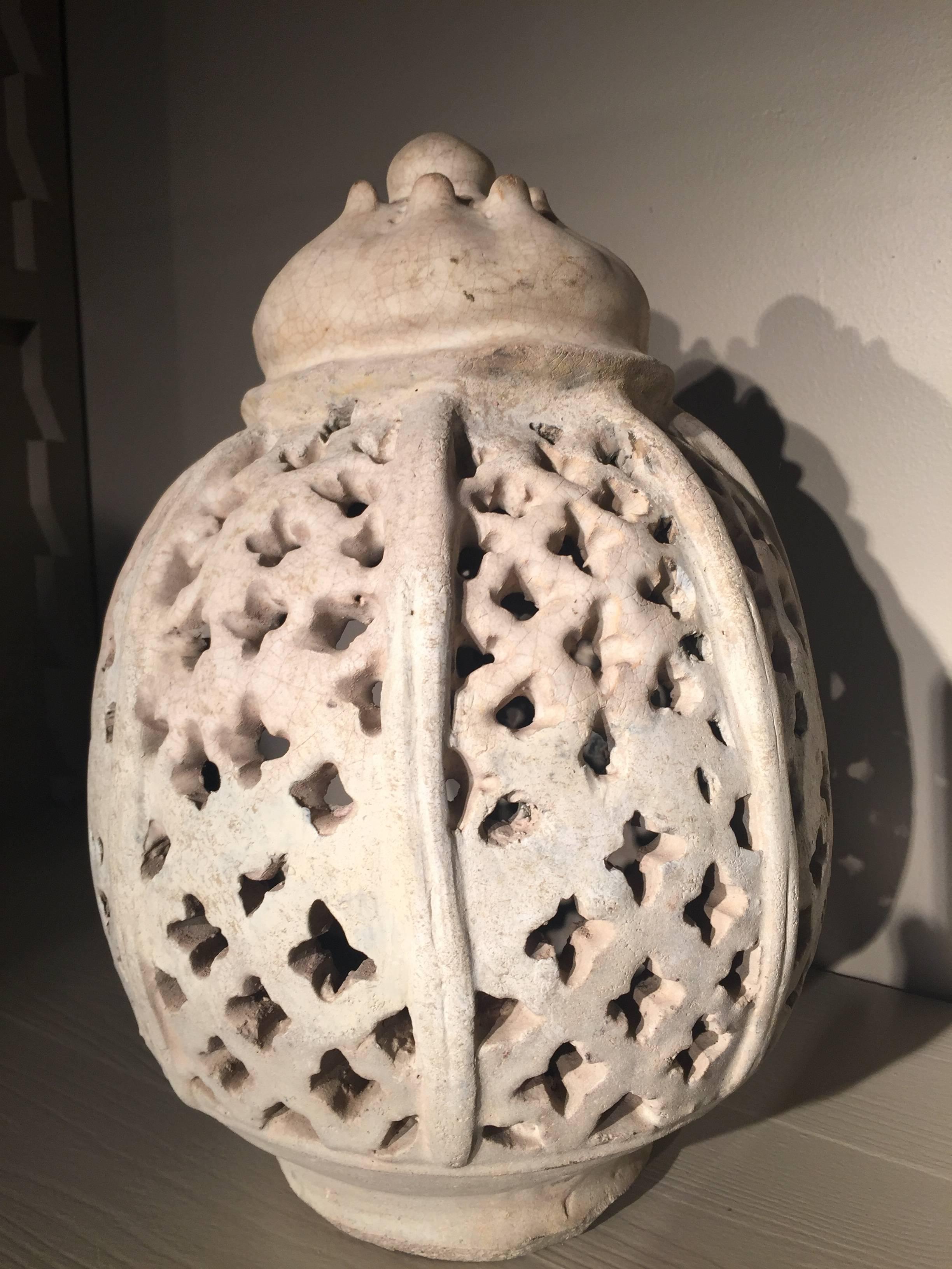 Polished Ceramic Candle-Essence Burner, White, Thailand, 15th Century For Sale