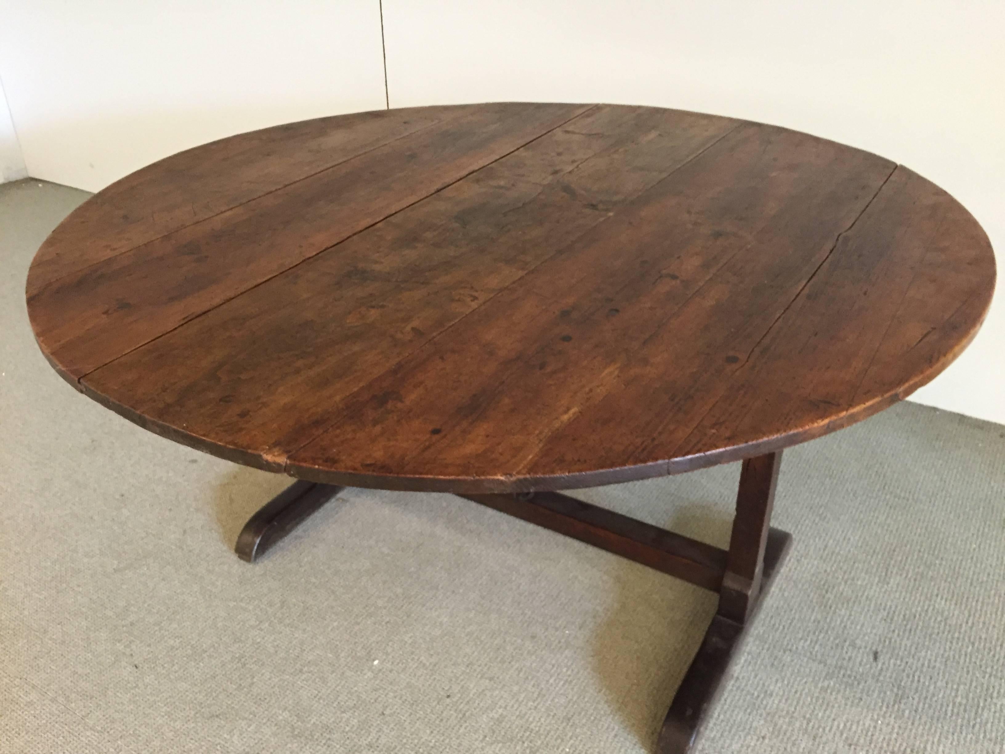 Polished 19th Century Pine Wine Table, French