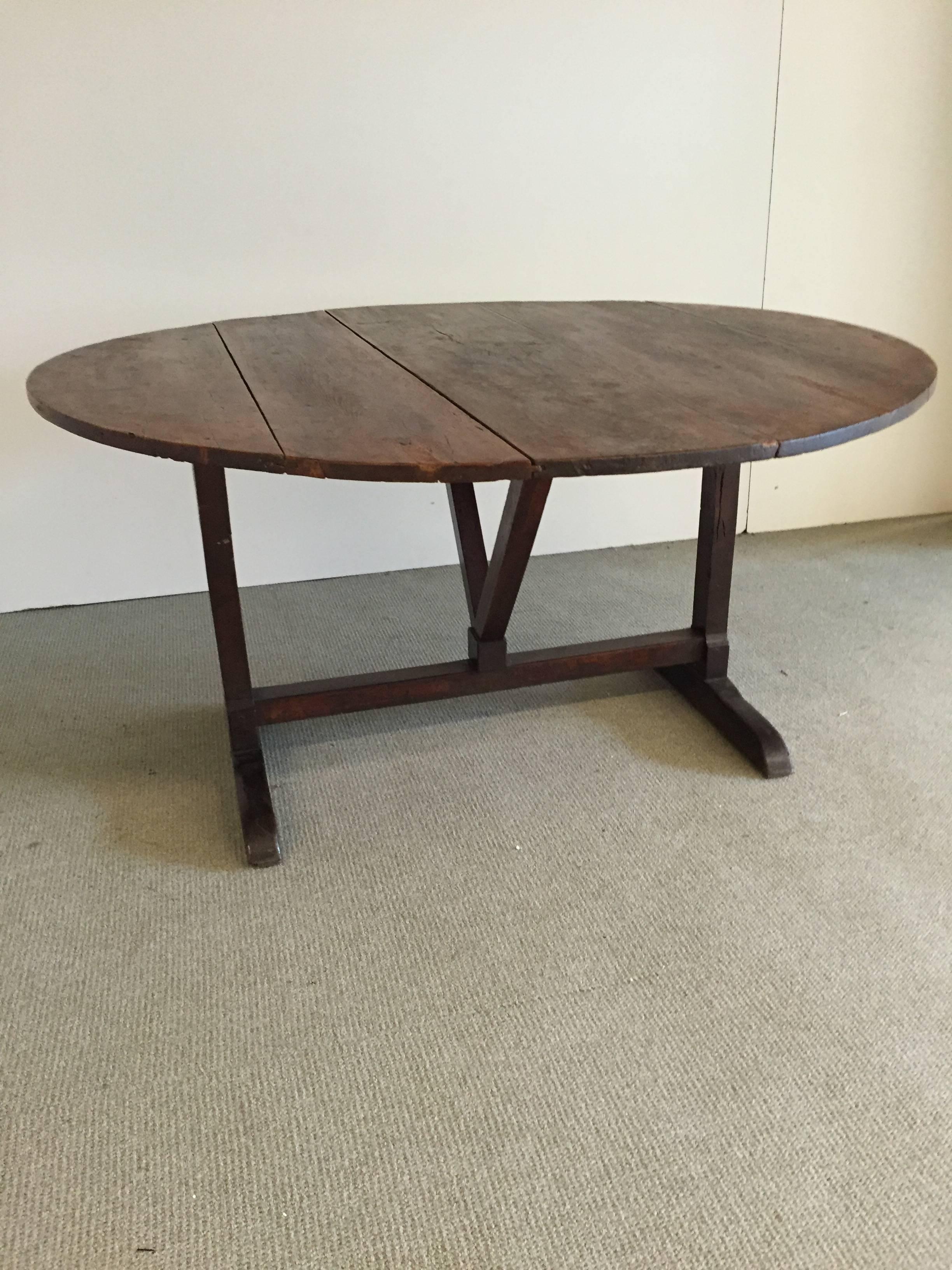 19th Century Pine Wine Table, French In Good Condition In Schellebelle, BE