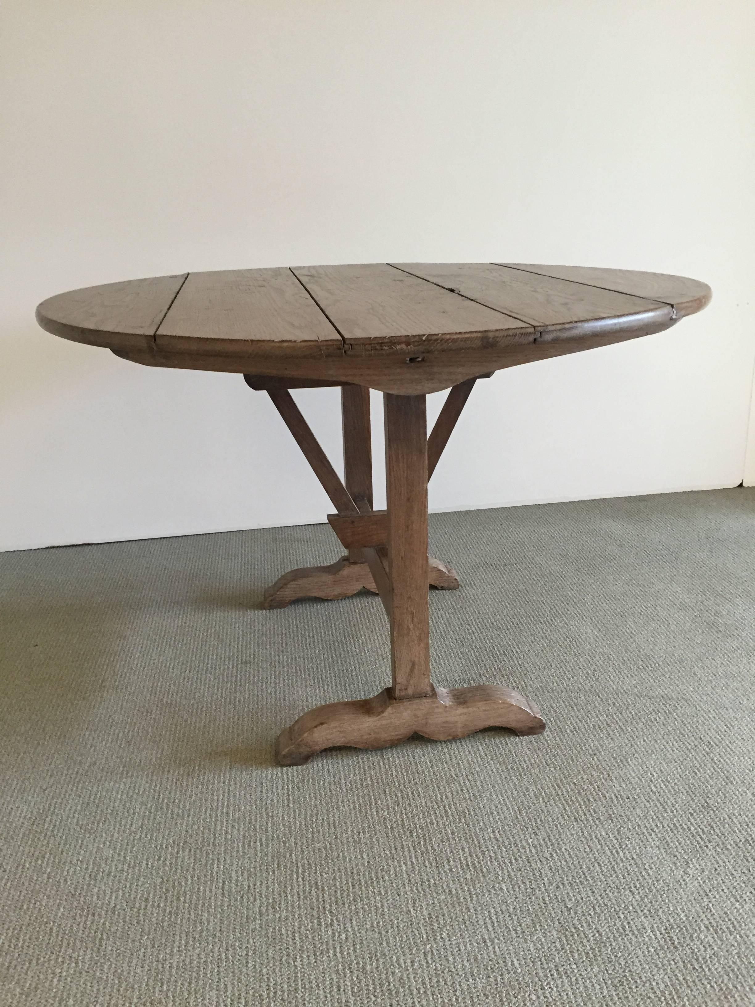French Oak Vigneron Table In Good Condition In Schellebelle, BE