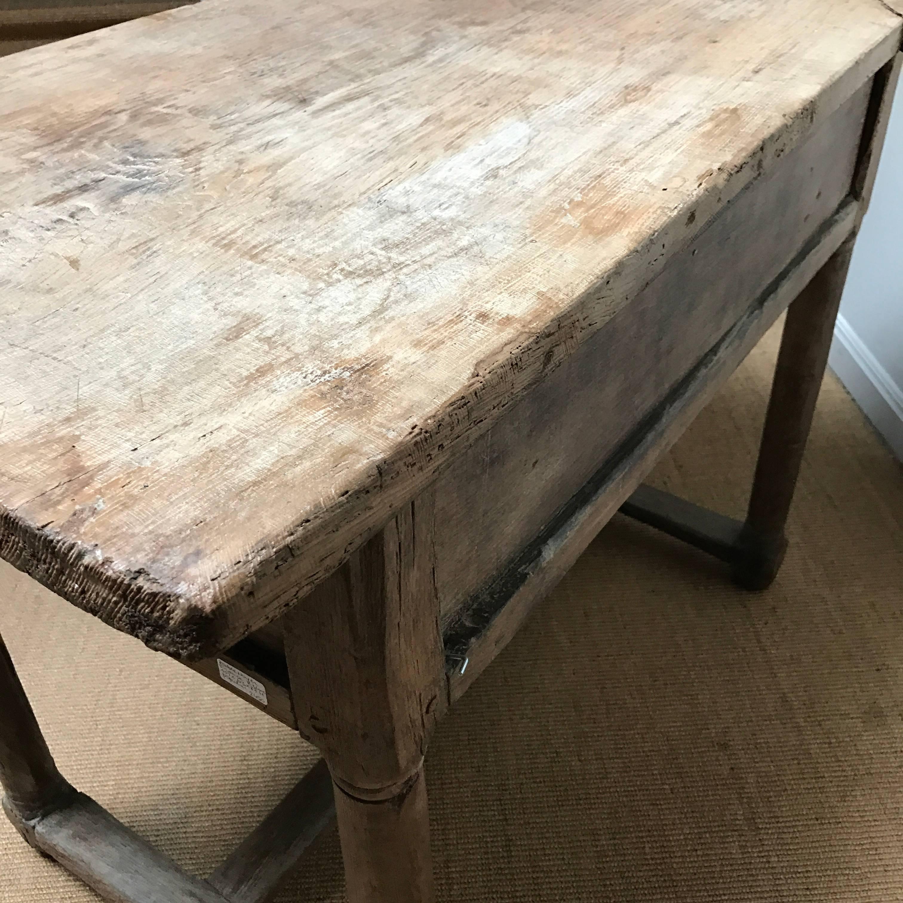French Farm Table in Chestnutwood 2
