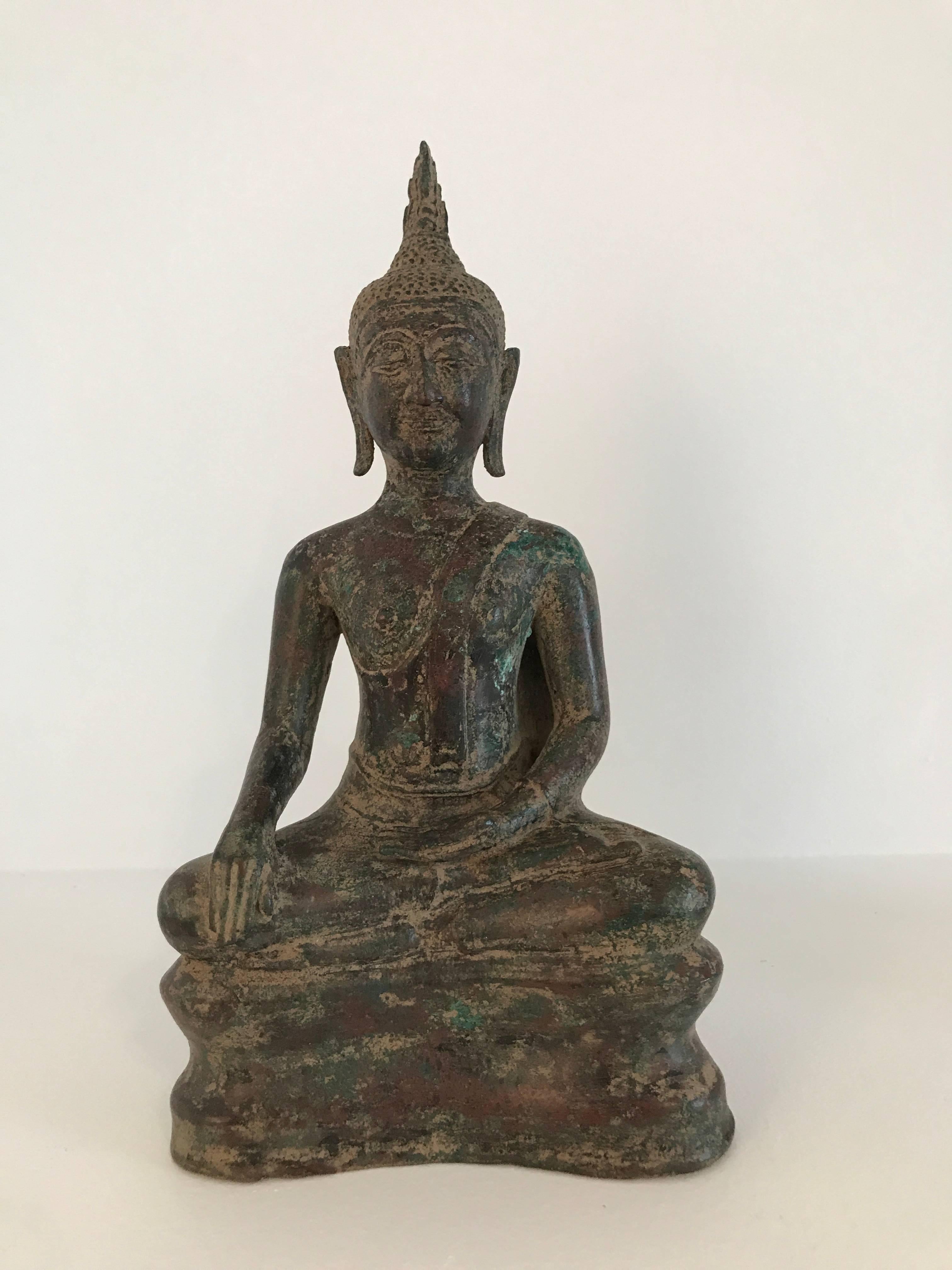 18th Century and Earlier Very Exceptional Almost Identical Pair of Bronze Buddhas For Sale