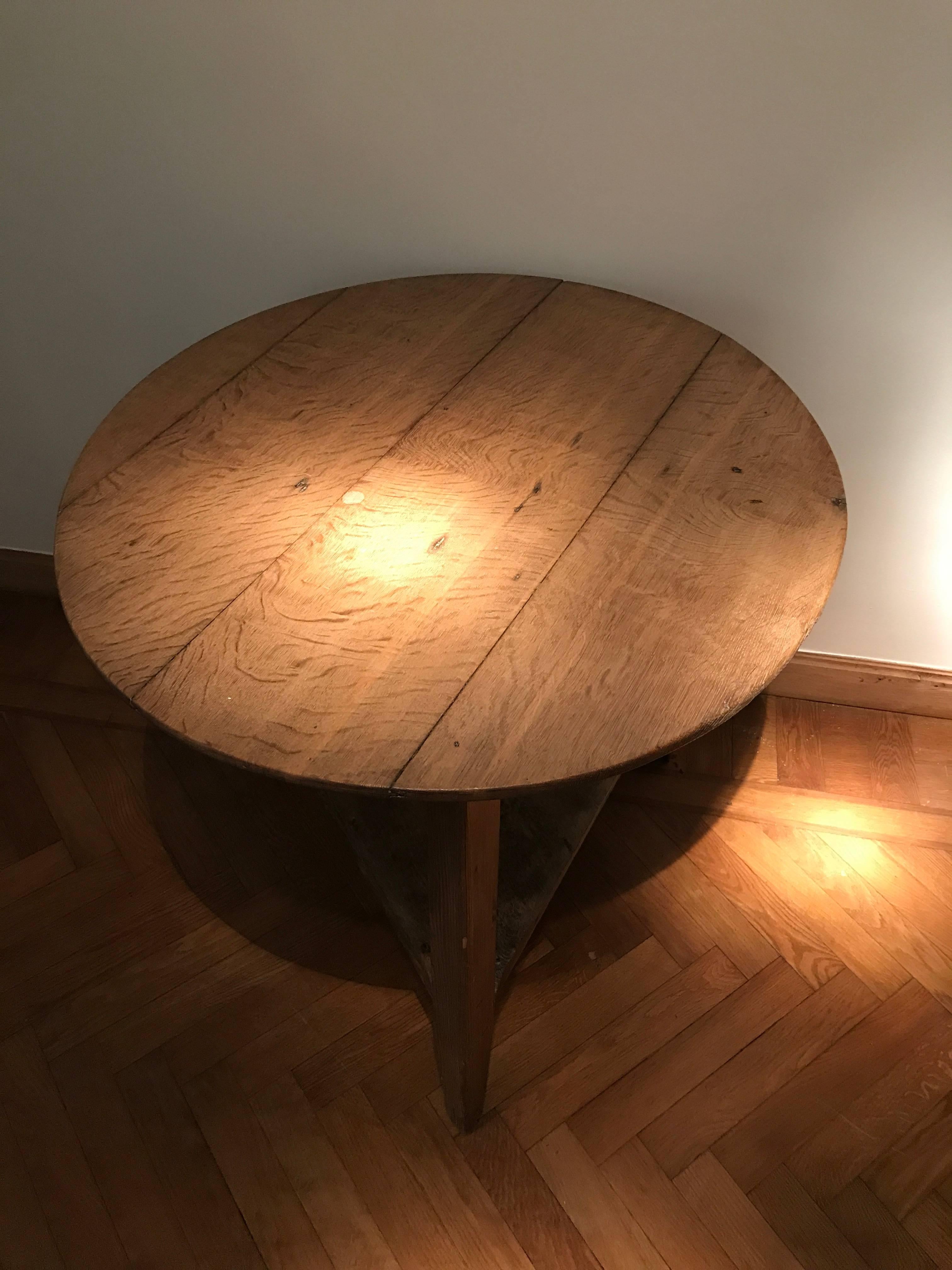 English Bleached Cricket Table In Excellent Condition In Schellebelle, BE