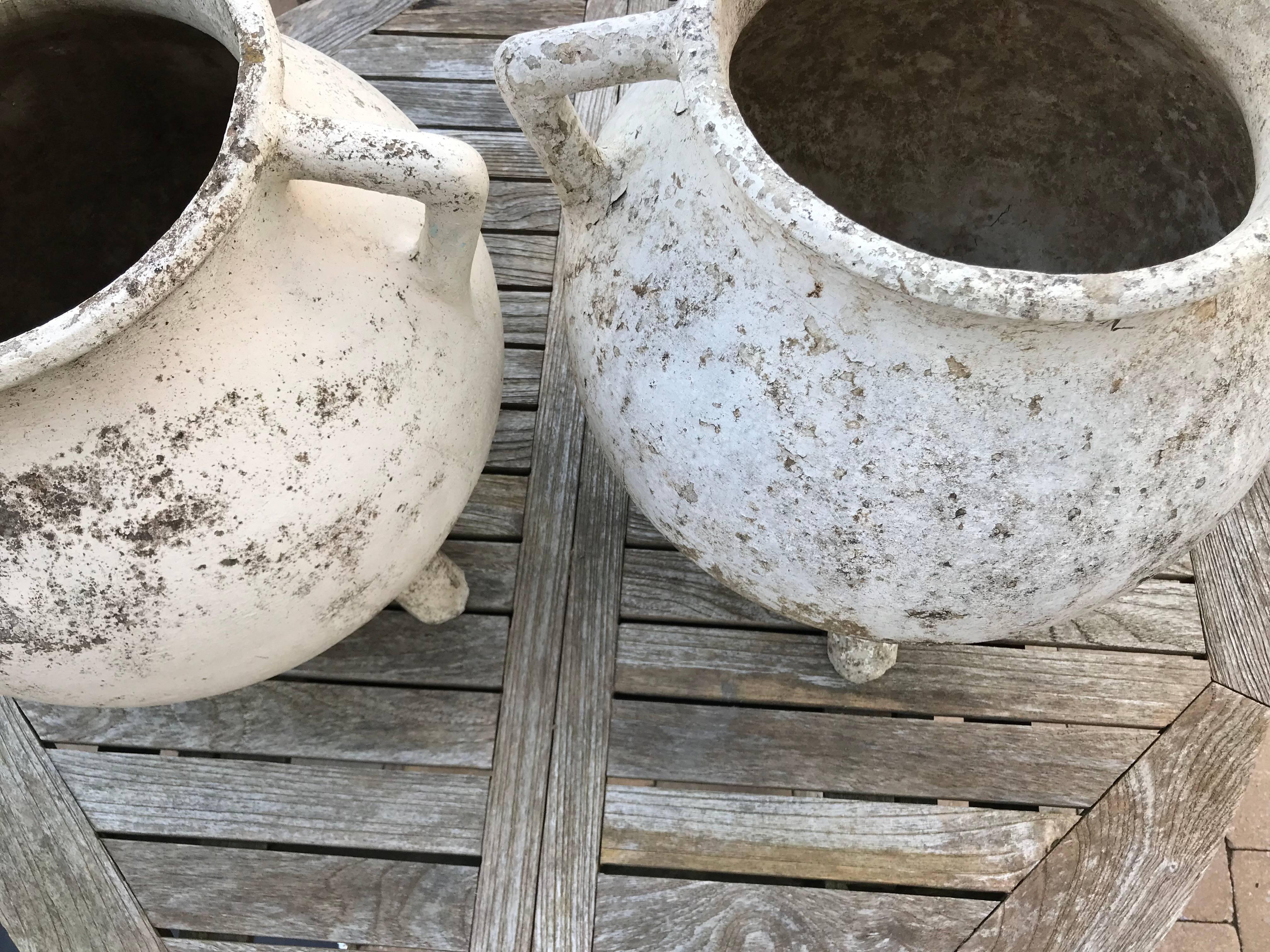 Pair of Concrete Urns, France In Excellent Condition In Schellebelle, BE