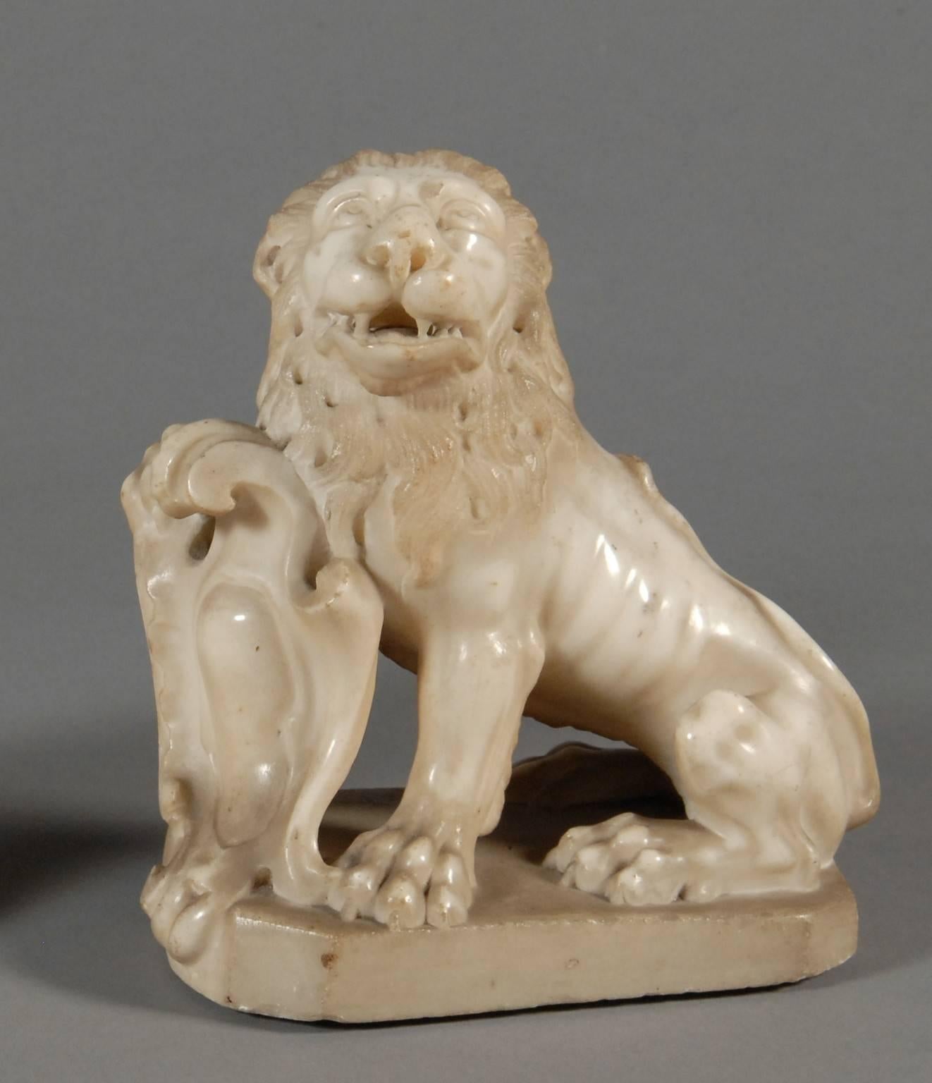Renaissance White Marble Lions Sculpture For Sale