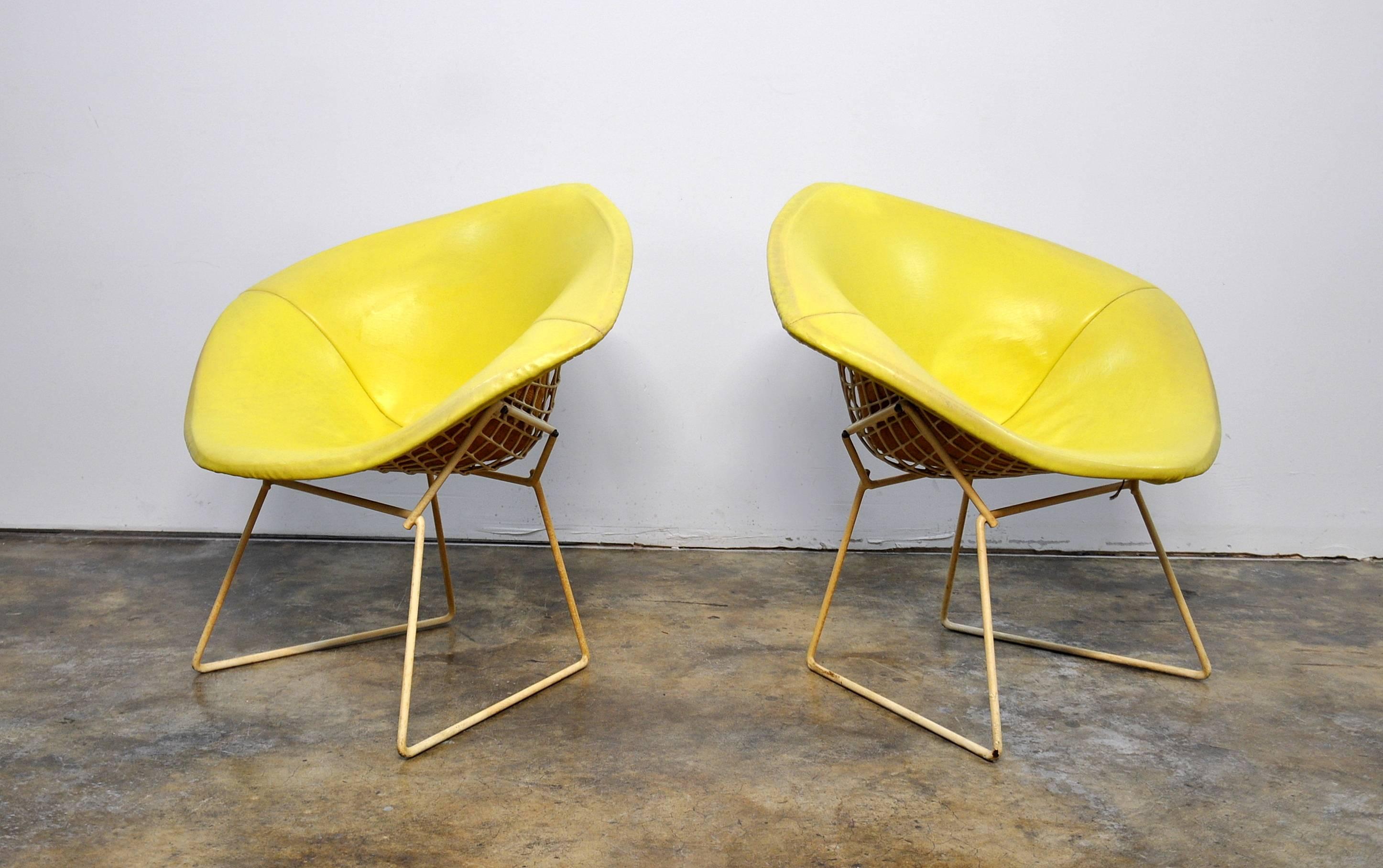 Mid-20th Century Early Pair of Bertoia for Knoll Associates Yellow Diamond Lounge Chairs, 1960s