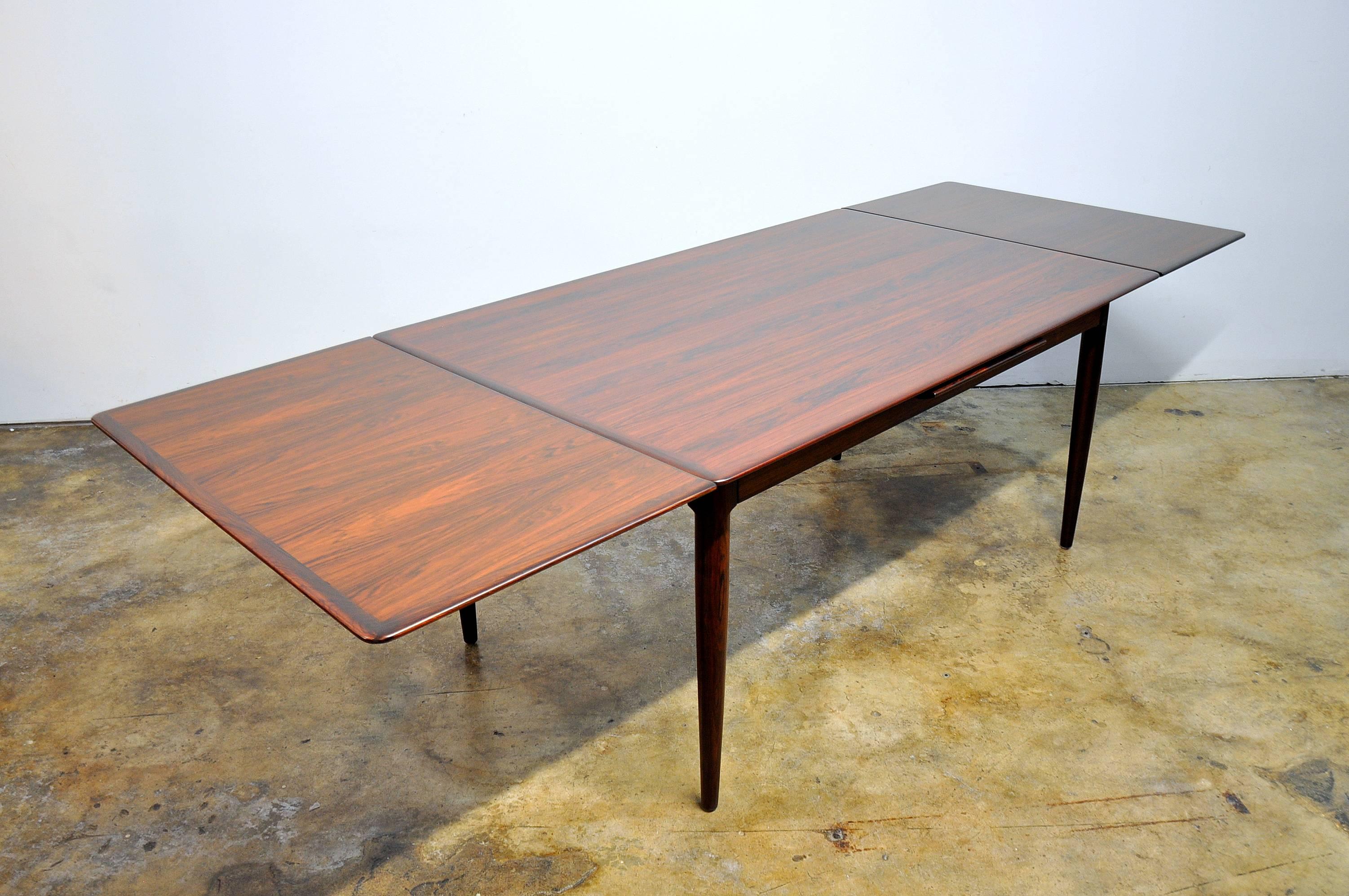 Mid-20th Century Rosewood Extension Dining Table by Arne Hovmand-Olsen for Skovmand and Andersen