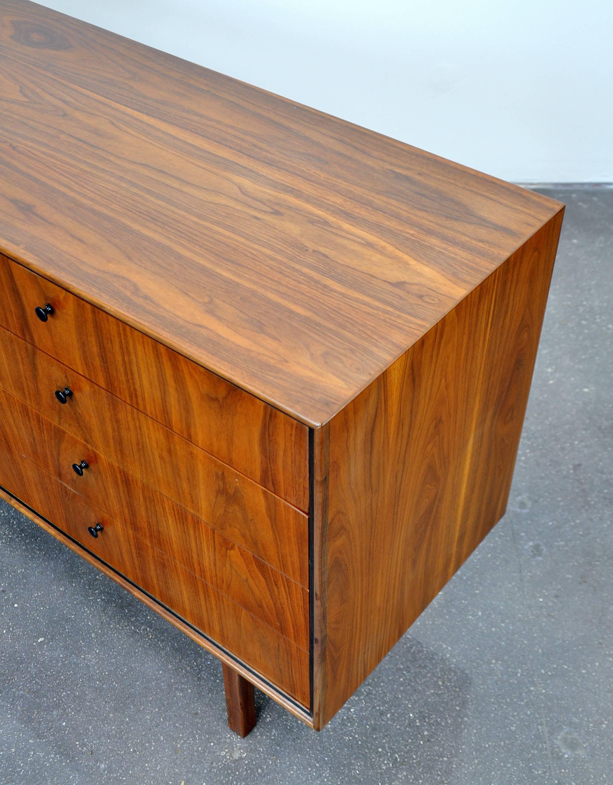 Milo Baughman for Arch Gordon Walnut Bedroom Set In Excellent Condition In Miami, FL