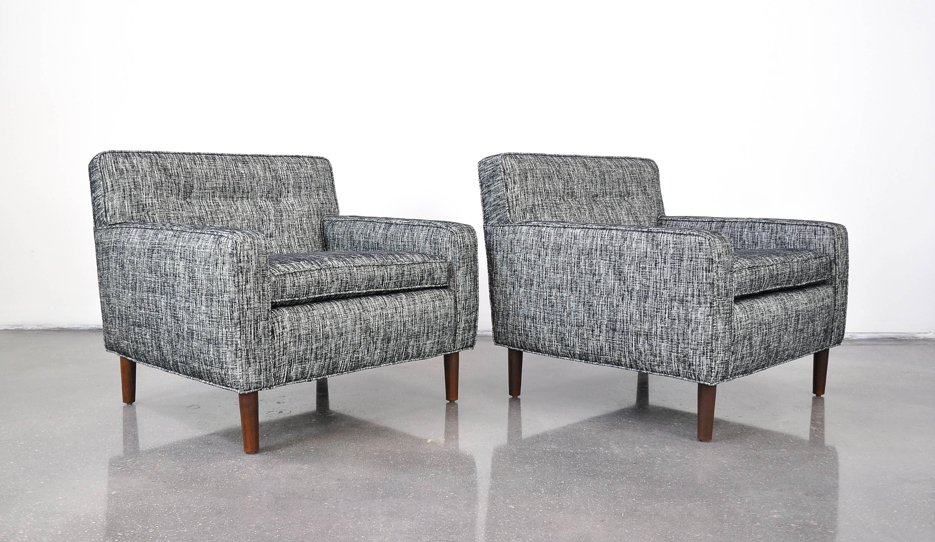 Pair of Edward Wormley for Dunbar Tufted Lounge Chairs In Excellent Condition In Miami, FL