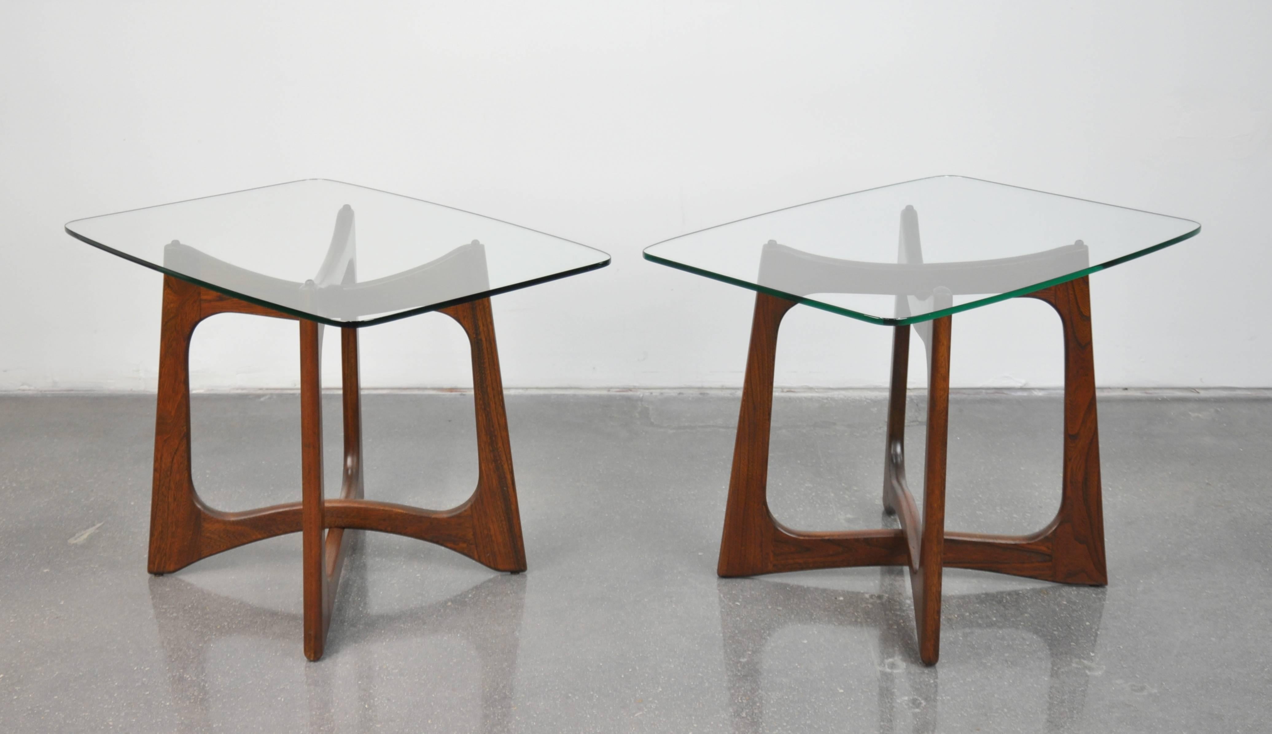 Pair of Adrian Pearsall for Craft Associates Walnut Side Tables In Good Condition In Miami, FL