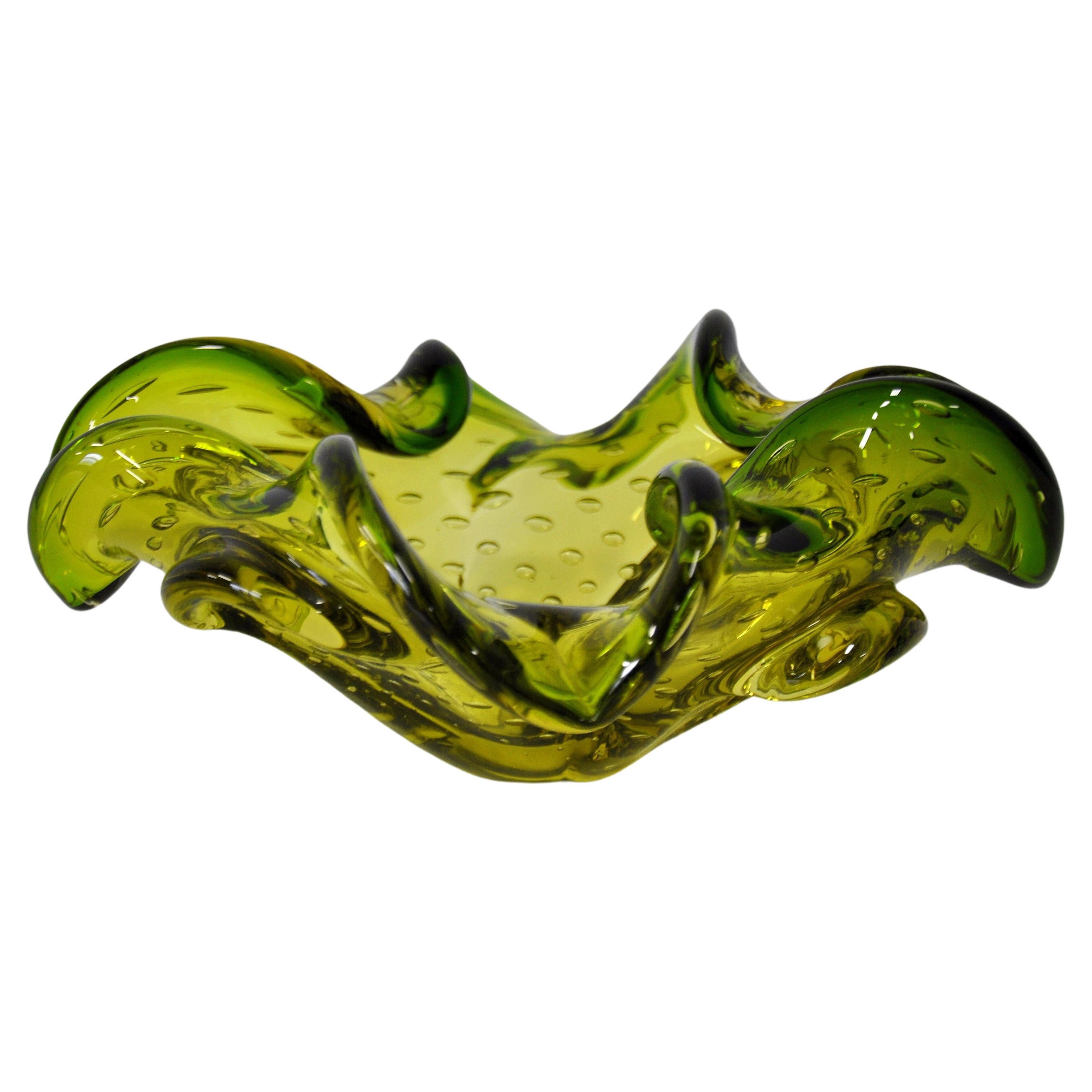 Italian Green Murano Glass Controlled Bubbles Bowl, Italy, 1950s