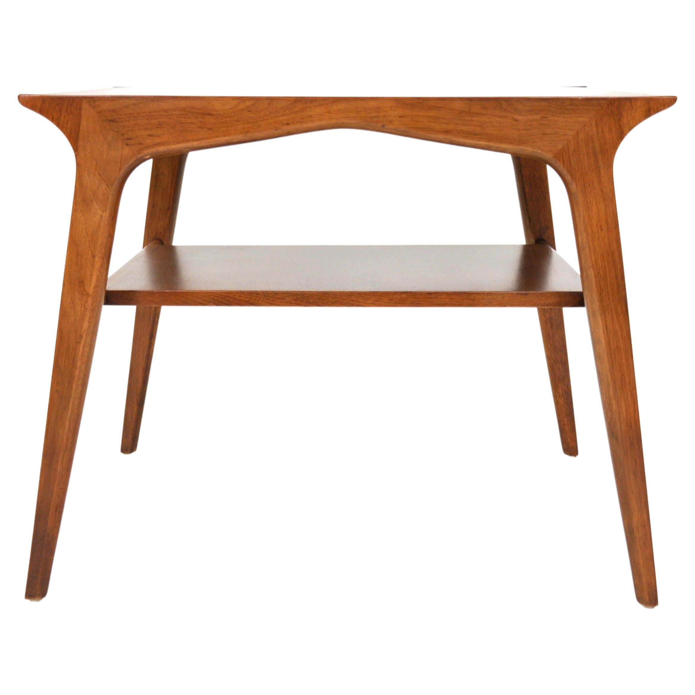 Mid-Century Two-Tier Walnut Table by John Van Koert for Drexel Profile, 1950s In Excellent Condition In Miami, FL