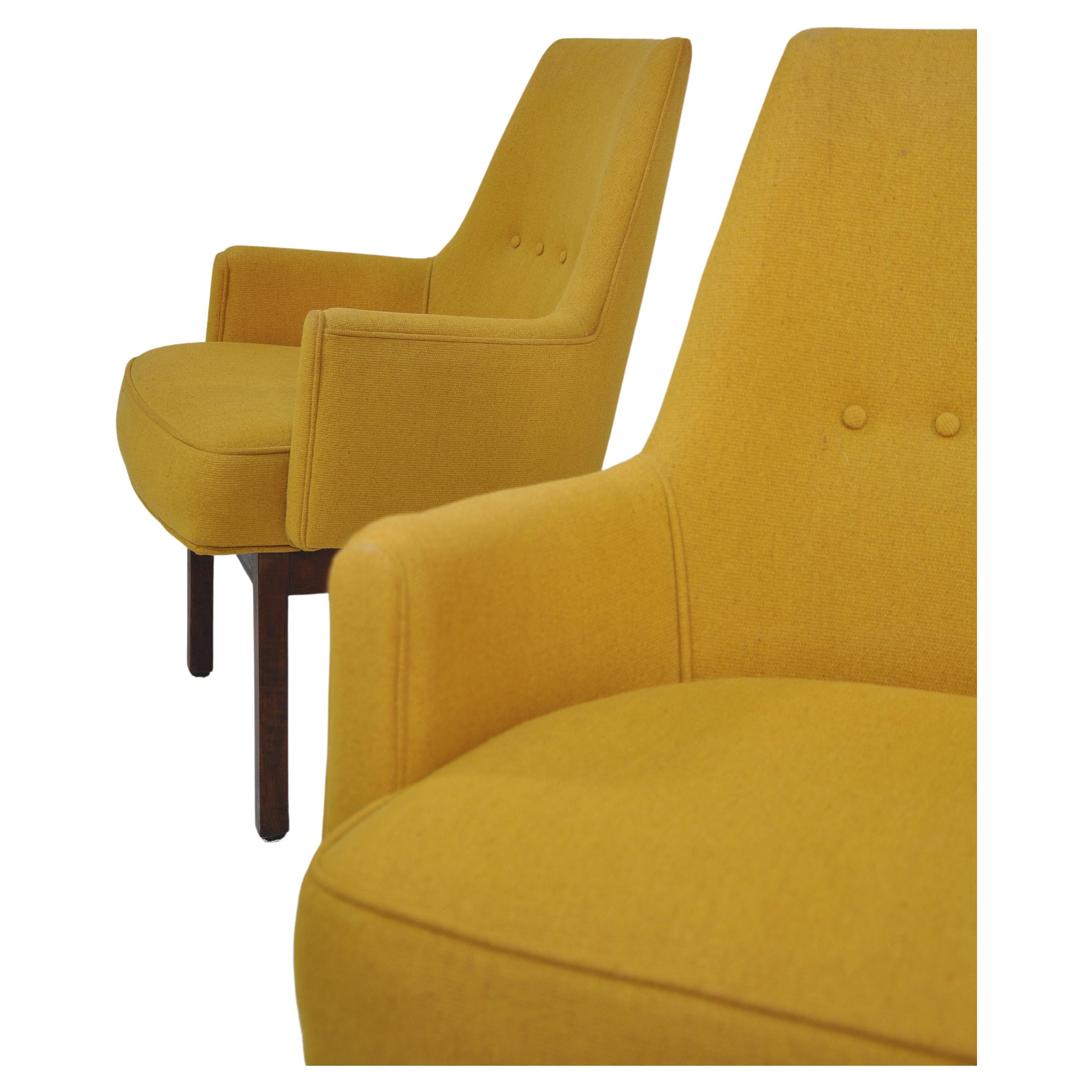 Yellow Wool Walnut Lounge Chairs by Vista of California, a Pair In Good Condition In Miami, FL