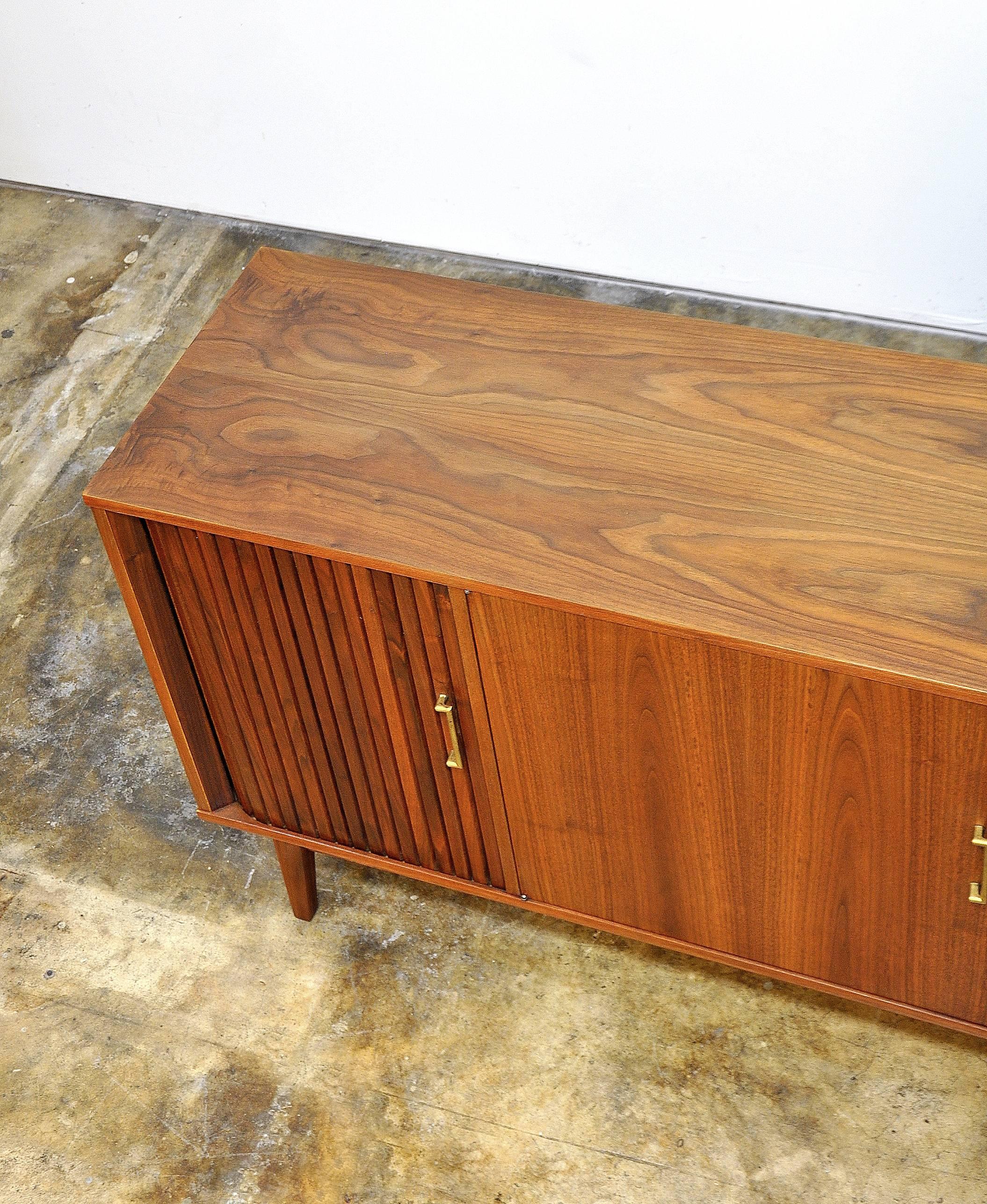 American Mark J. Furst & Robert Fellner Walnut Credenza, Furnette Industries, USA, 1950s