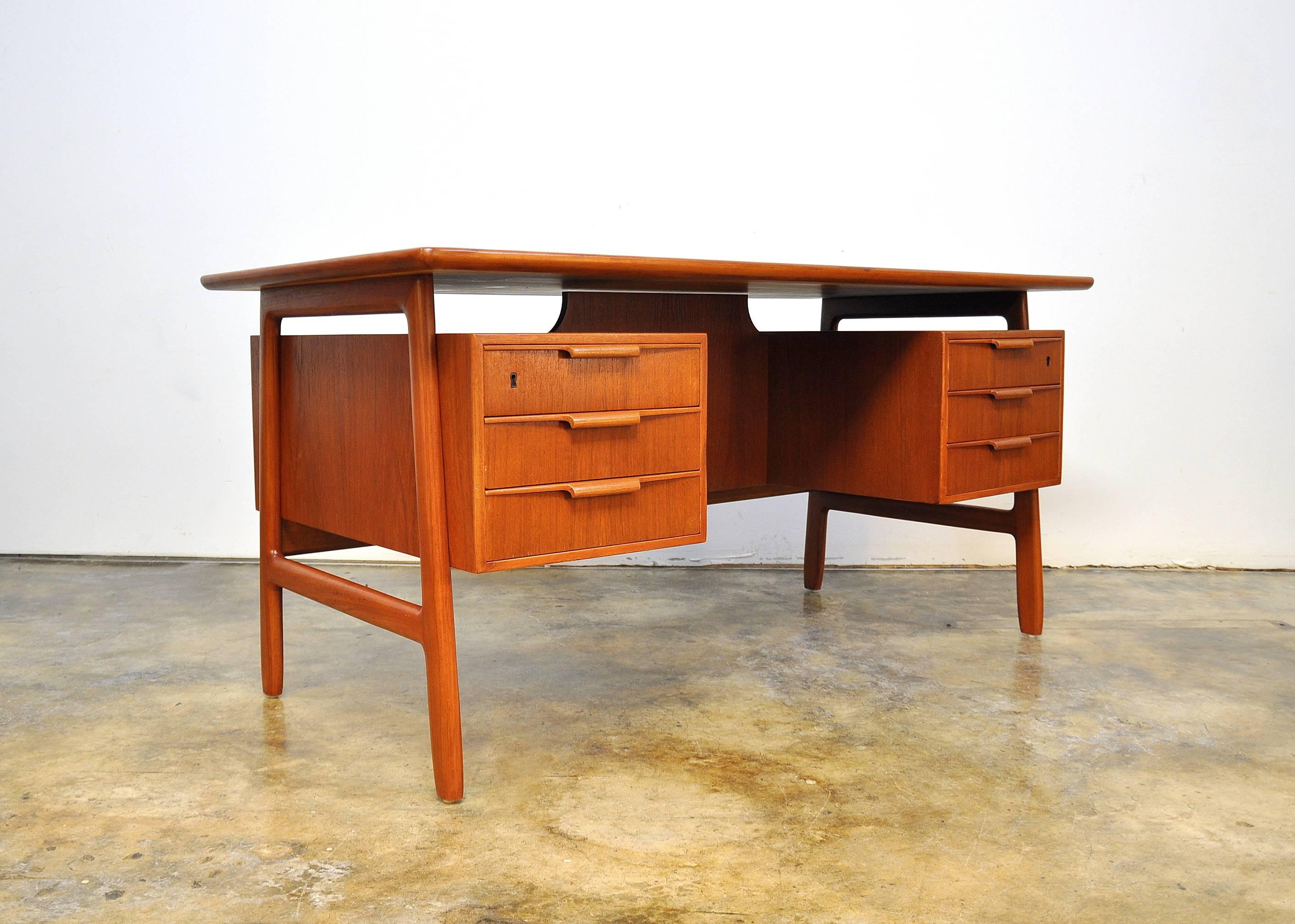 omann jun desk