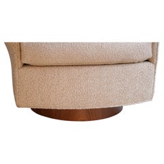Pair of Adrian Pearsall Tilt Swivel Lounge Chairs in Oatmeal Bouclé, c. 1960s