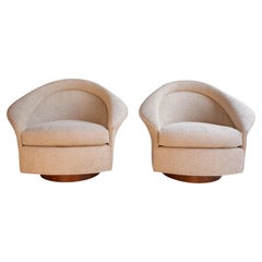 Pair of Adrian Pearsall Tilt Swivel Lounge Chairs in Oatmeal Bouclé, c. 1960s