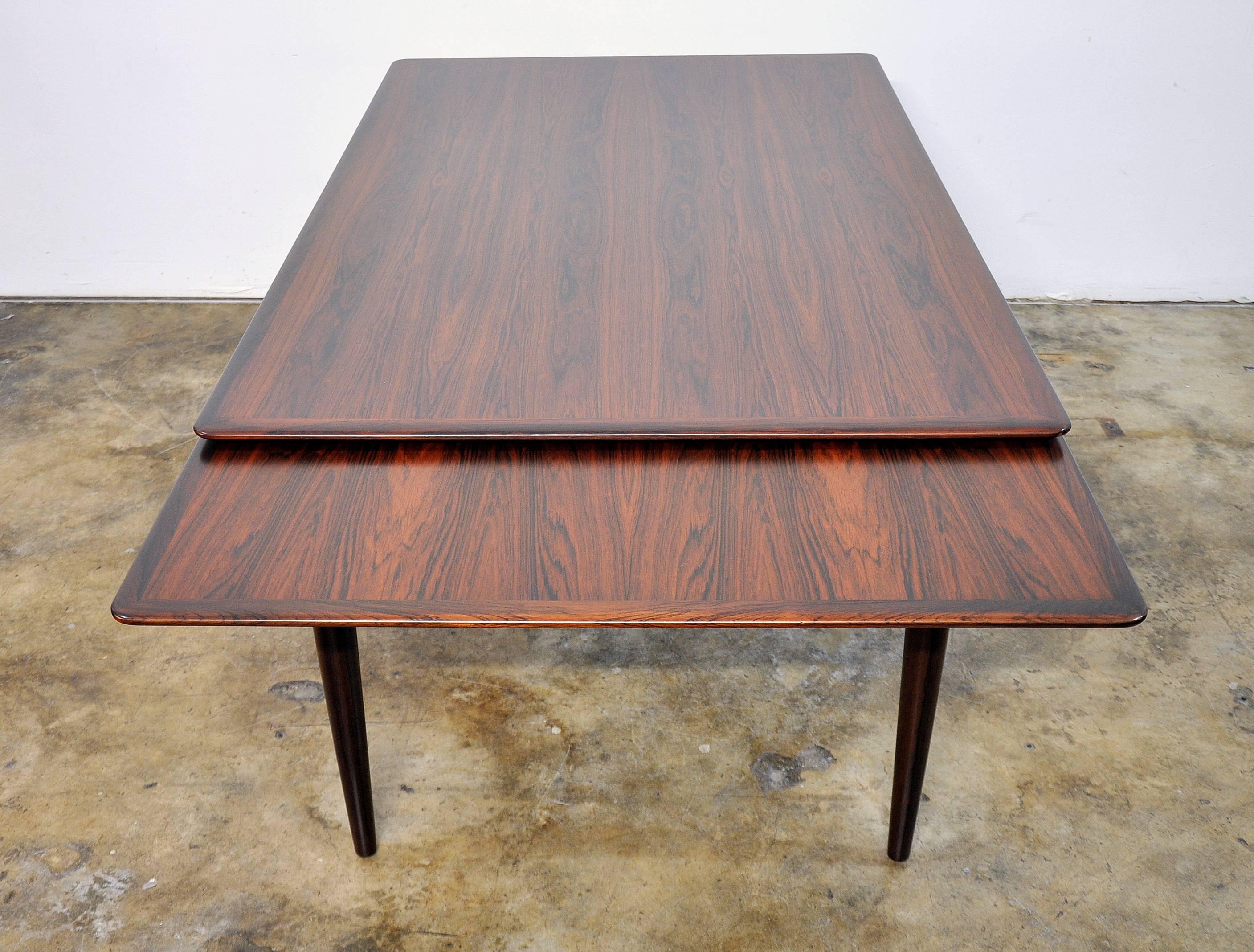 Scandinavian Modern Rosewood Extension Dining Table by Arne Hovmand-Olsen for Skovmand and Andersen