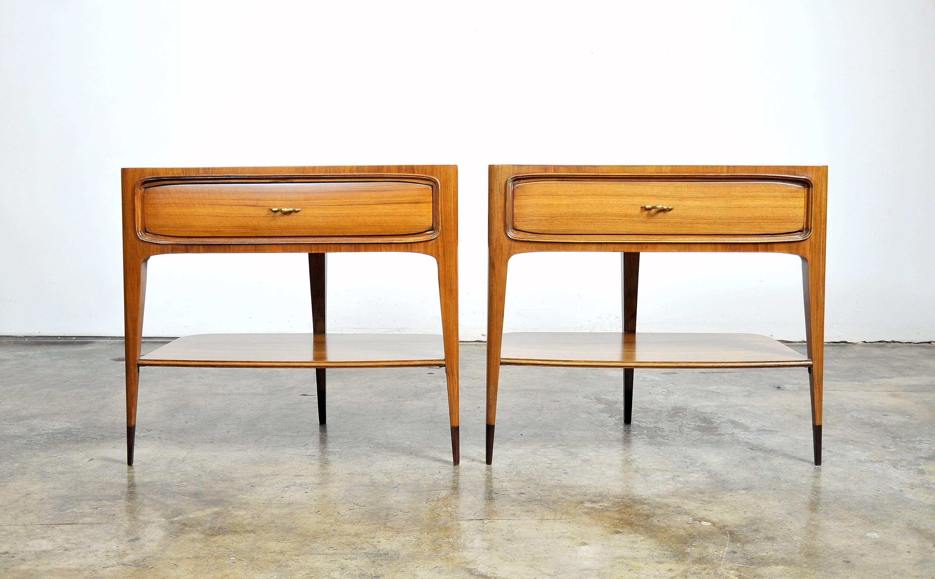 Mid-Century Modern Pair of Night Stands Attributed to Paolo Buffa