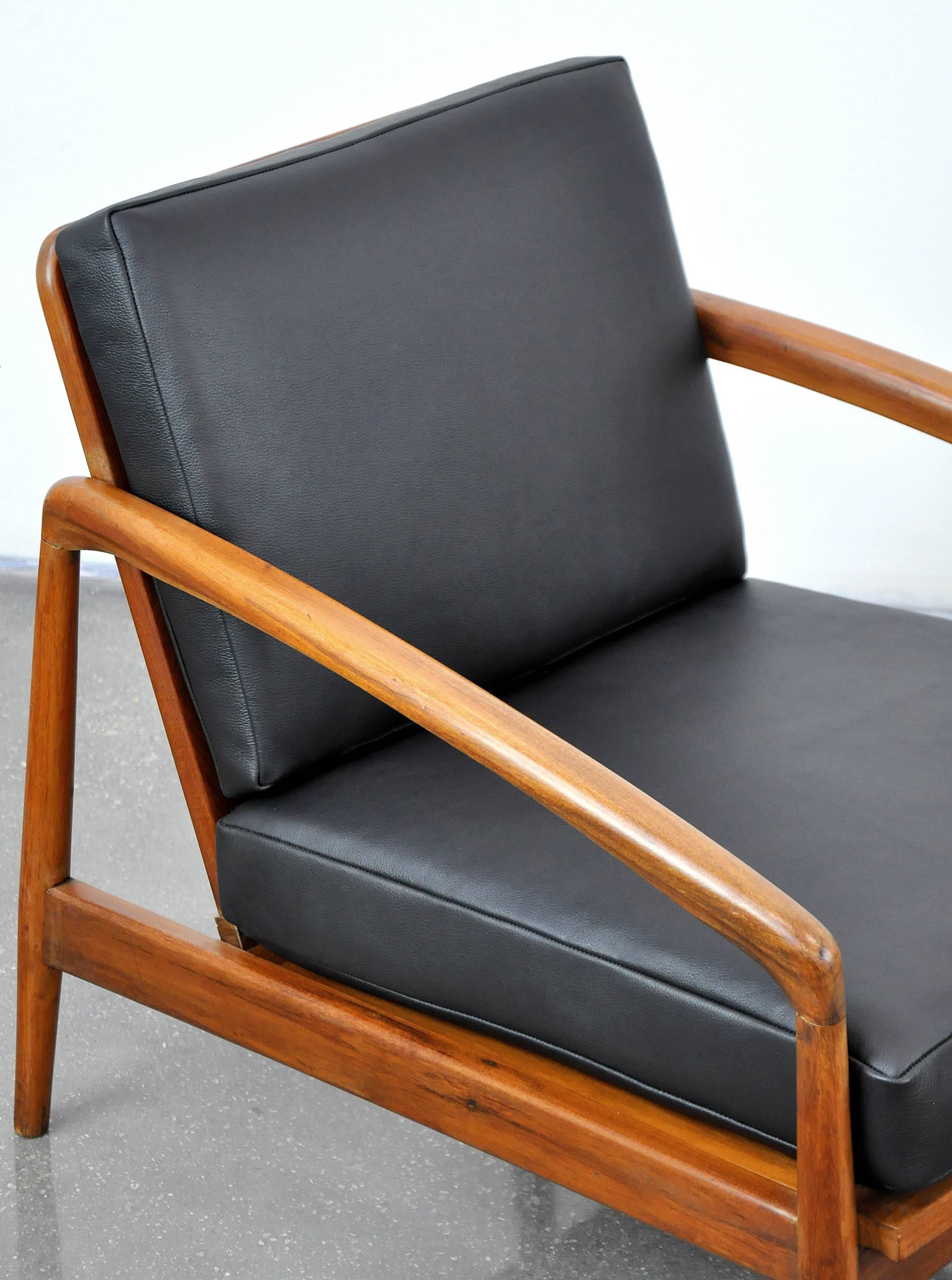 Mid-20th Century Pair of Danish Modern Black Leather and Teak Lounge Chairs