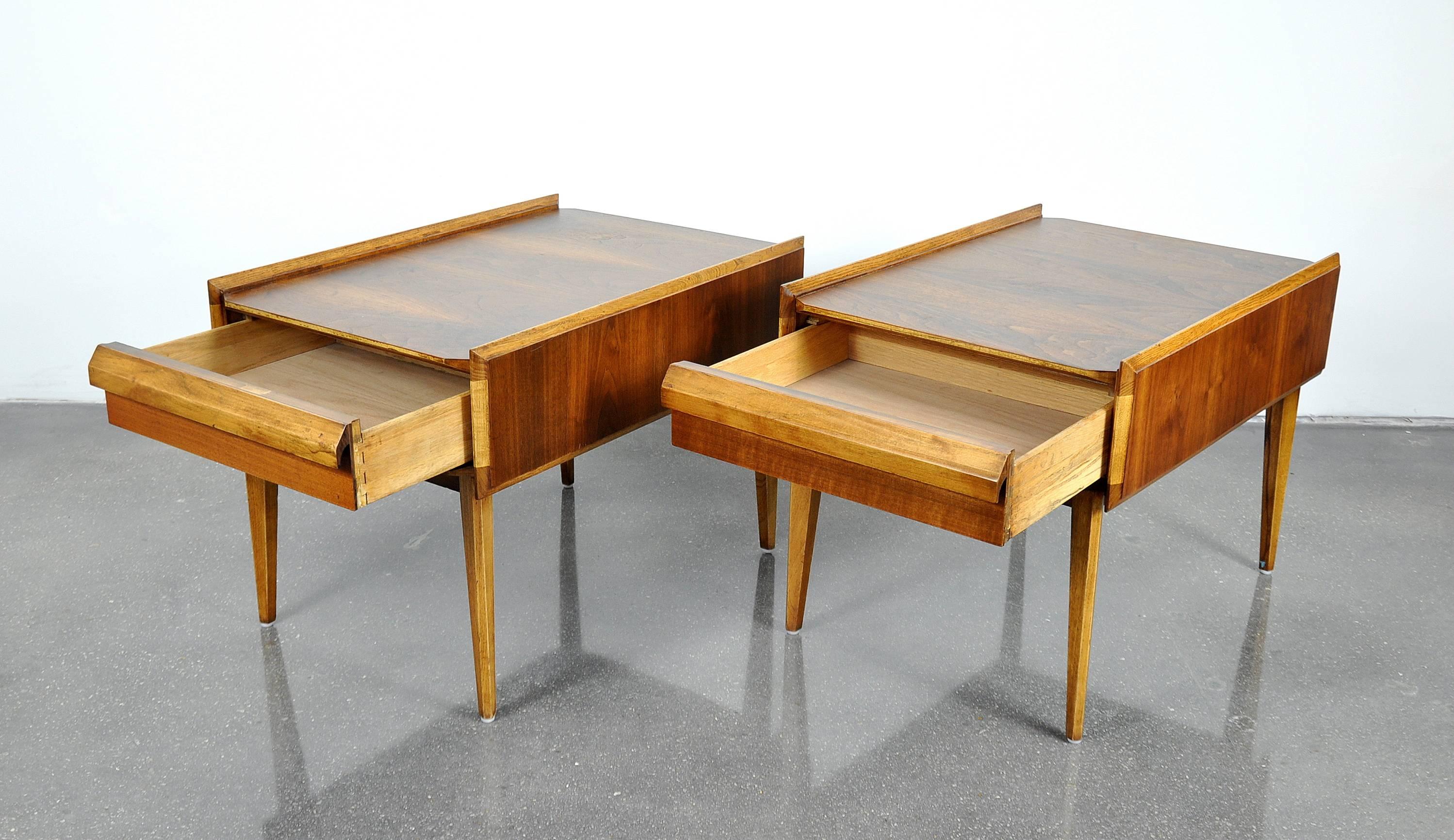 Mid-Century Modern Pair of Lane First Edition Walnut and Pecan Side Tables