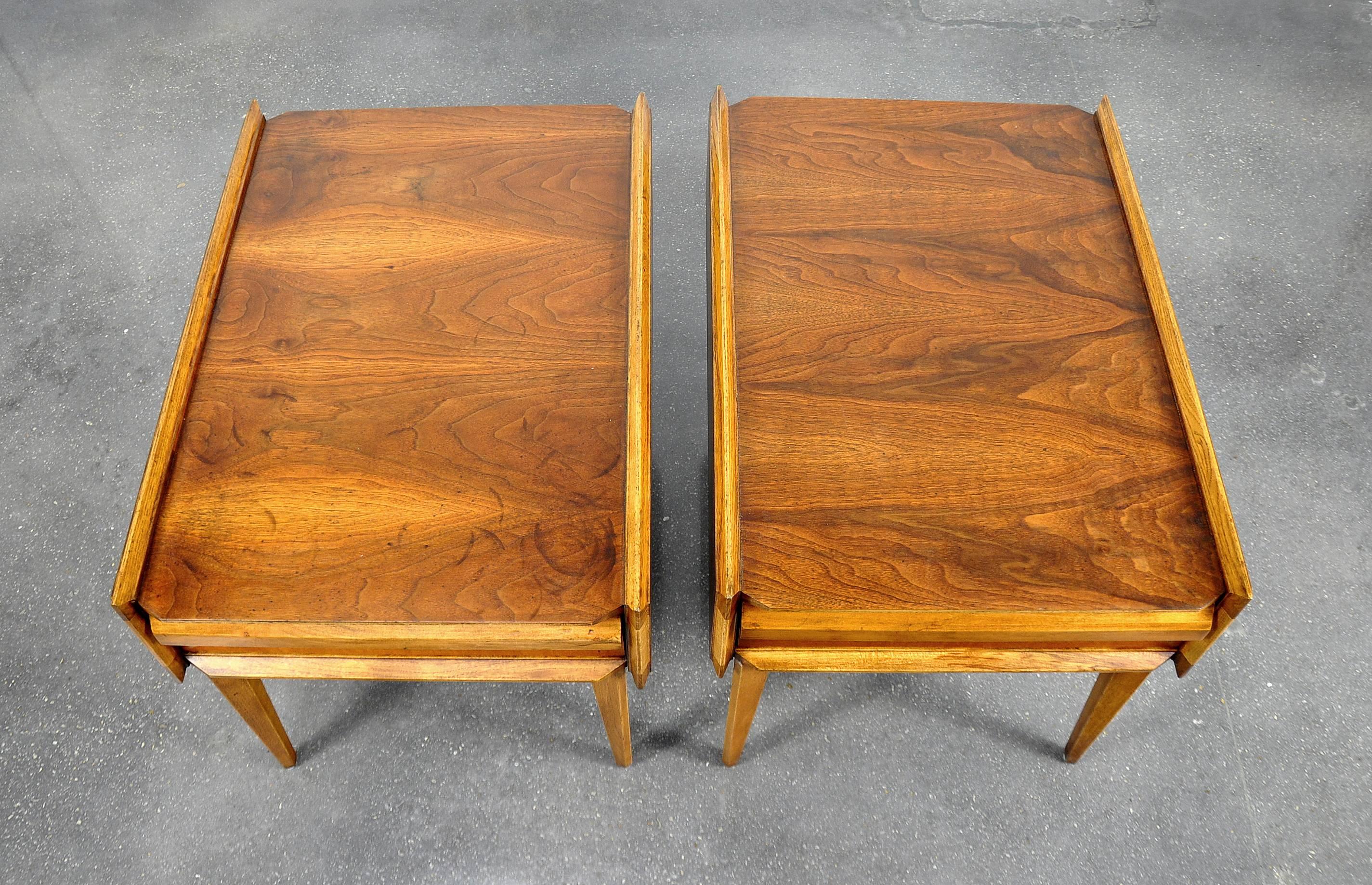 American Pair of Lane First Edition Walnut and Pecan Side Tables