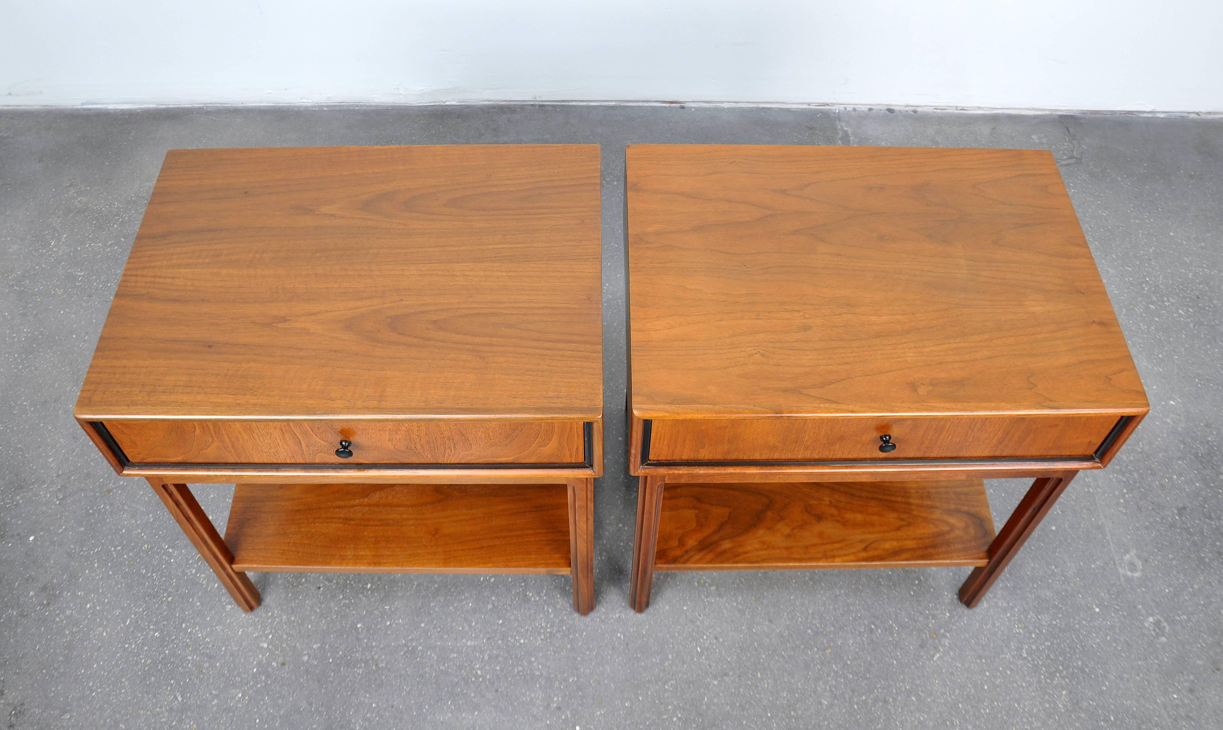 Mid-20th Century Pair of Milo Baughman for Arch Gordon Walnut Nightstands or Side Tables