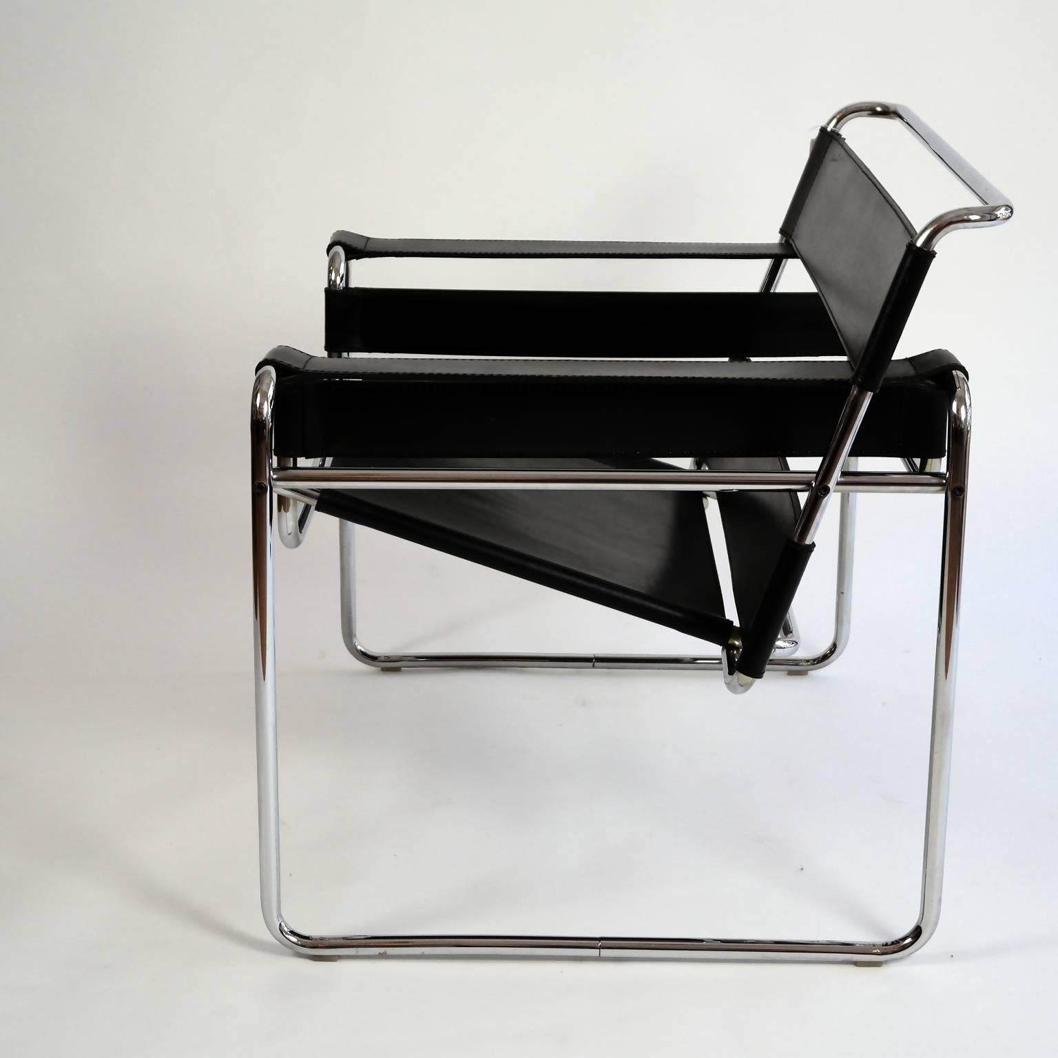 German Original Bauhaus Wassily Lounge Chair by Marcel Breuer For Sale
