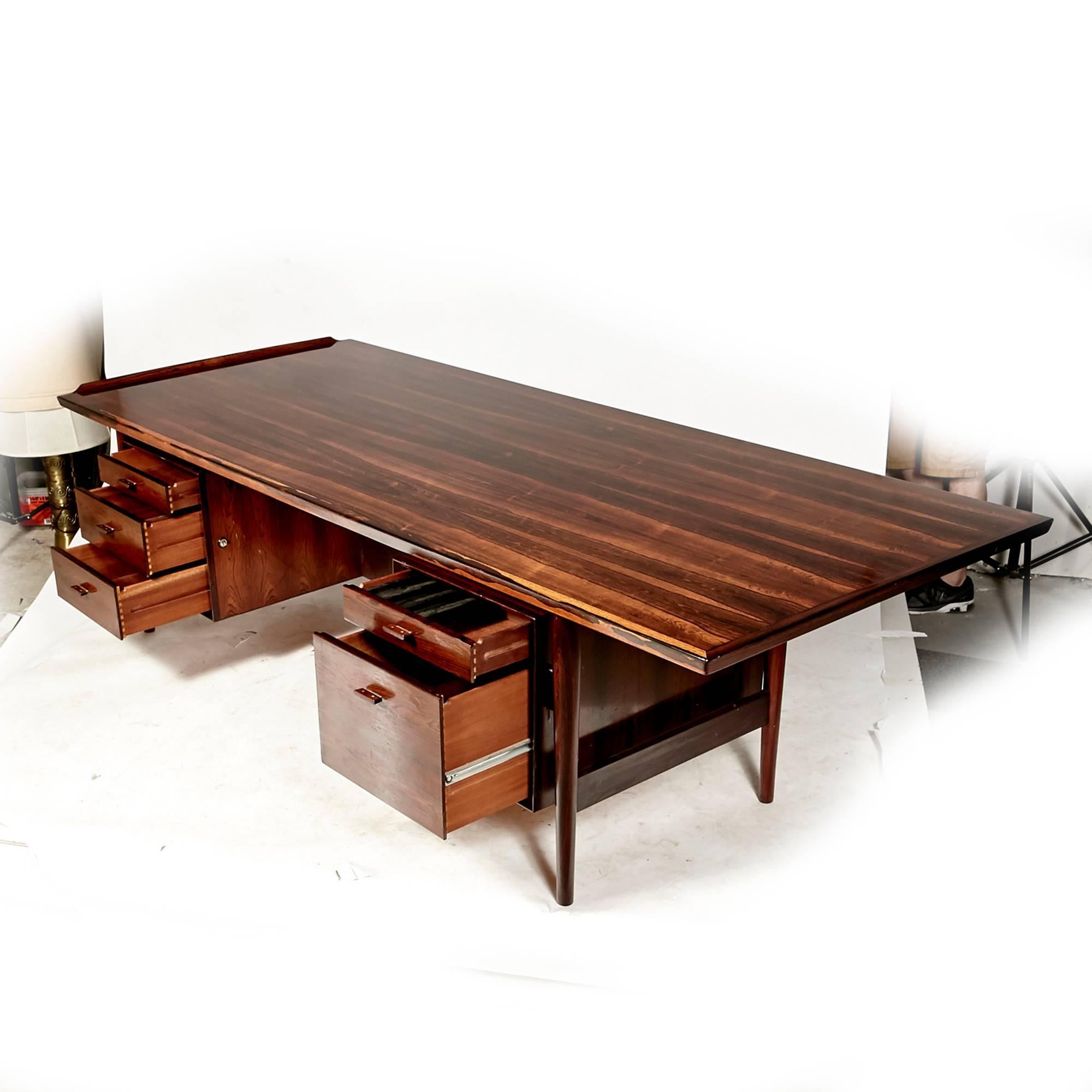 Scandinavian Modern Arne Vodder for Sibast Denmark, Rosewood Executive Desk, 1960s For Sale