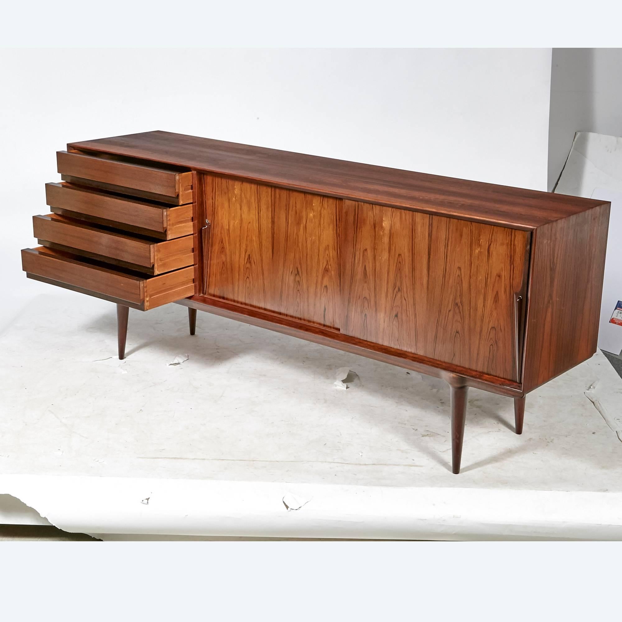 20th Century Gunni Omann Danish Rosewood Sideboard for Omann Jun Møbelfabrik, 1960s For Sale