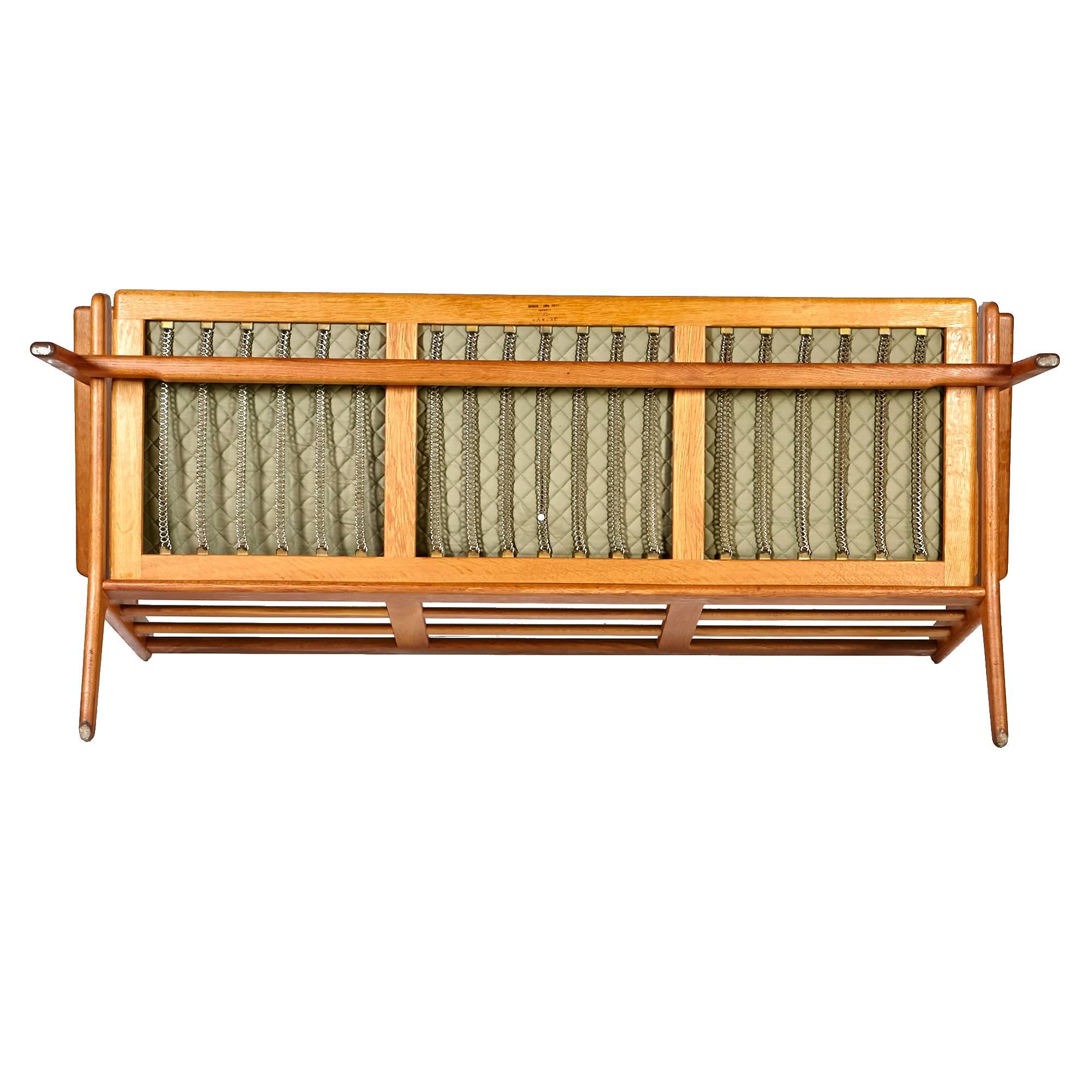 Fabric Hans J. Wegner Sofa Ge 290 in Oak for GETAMA