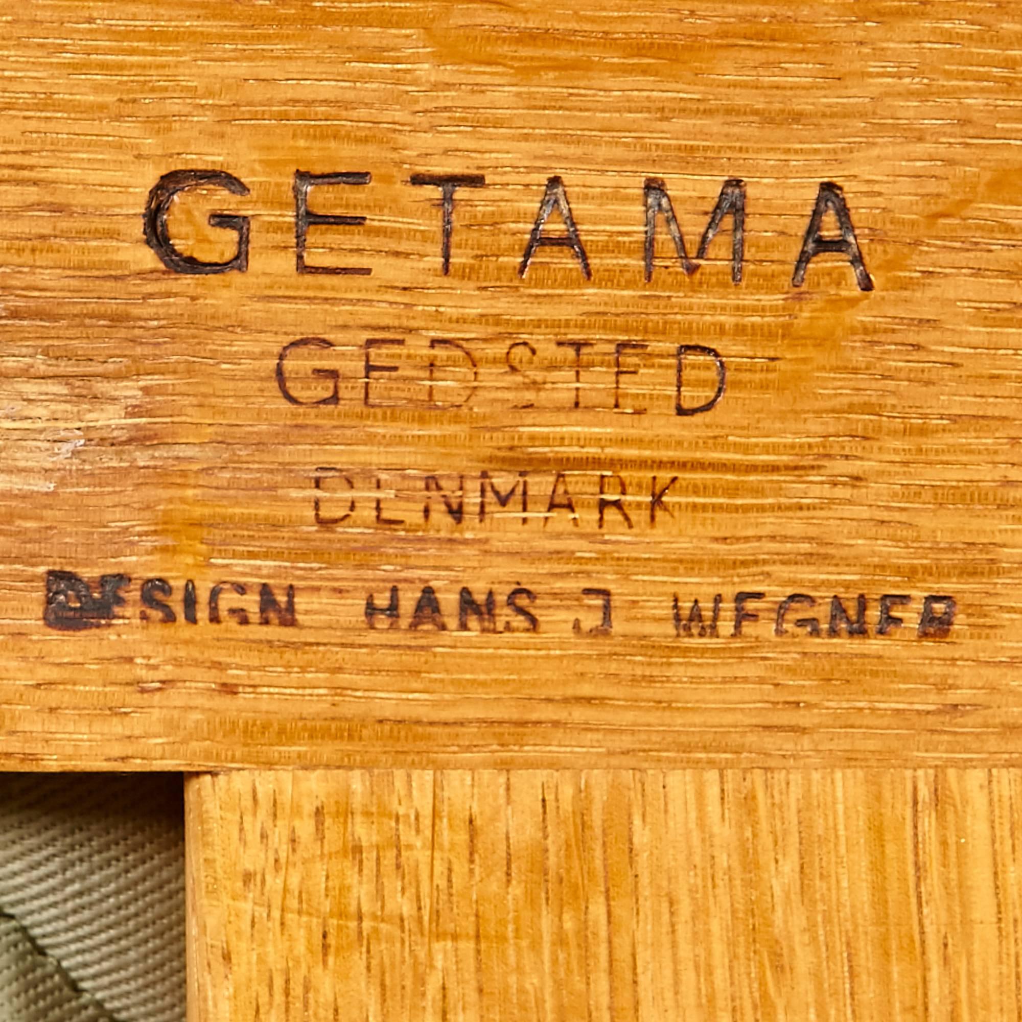 Hans J. Wegner GE 240 Cigar Sofa in Oak for GETAMA 1