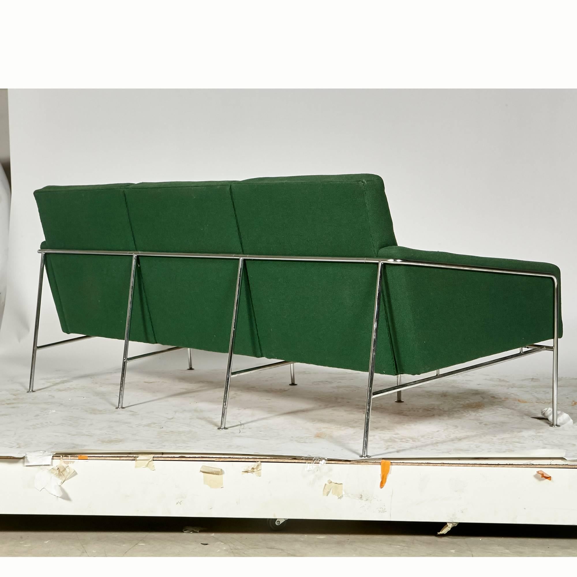 Danish Arne Jacobsen Airport Sofa 3300/3 Model, 1957 For Sale