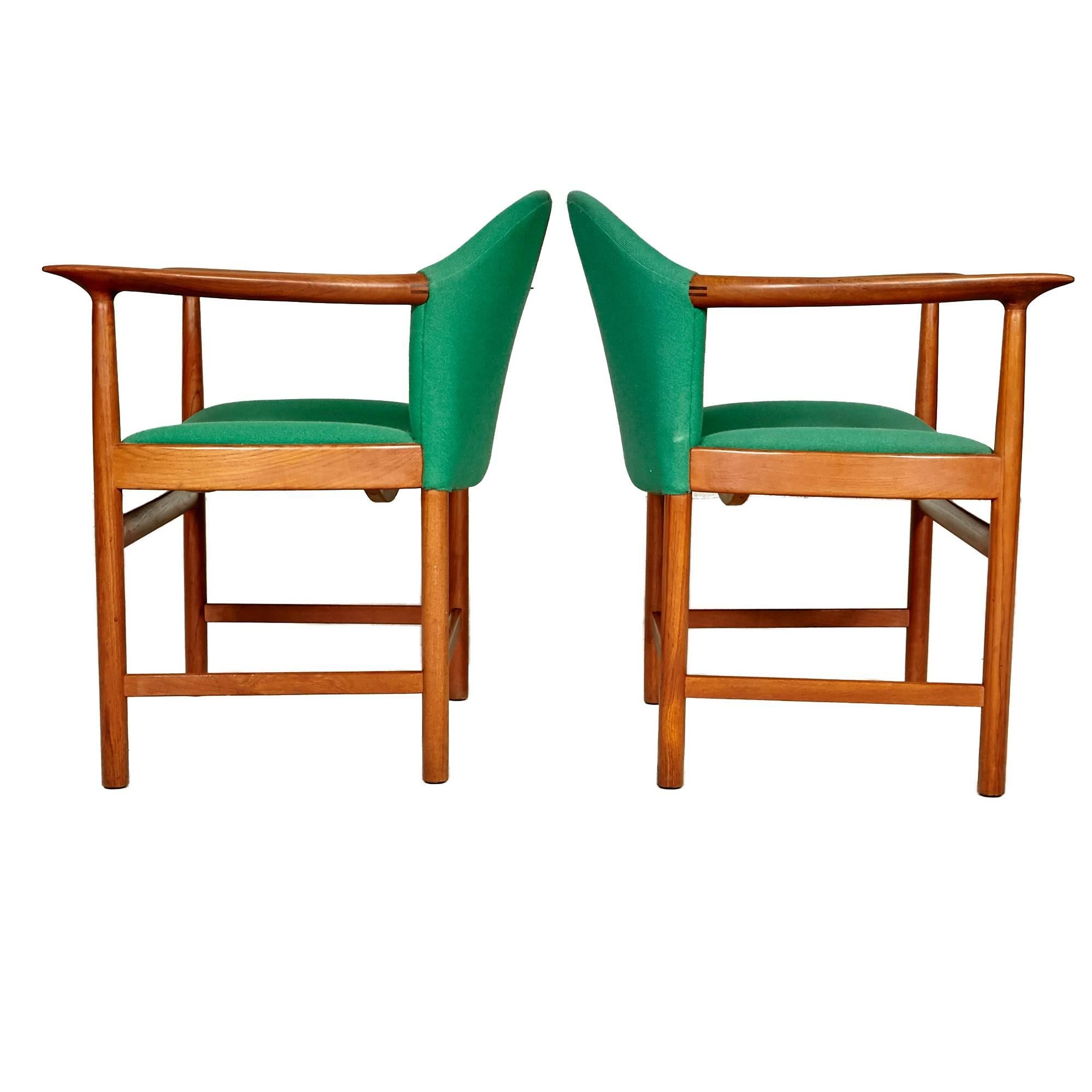 Danish Teak Conference Chairs by Peter Hvidt, Set of 10 In Good Condition In Amherst, NH