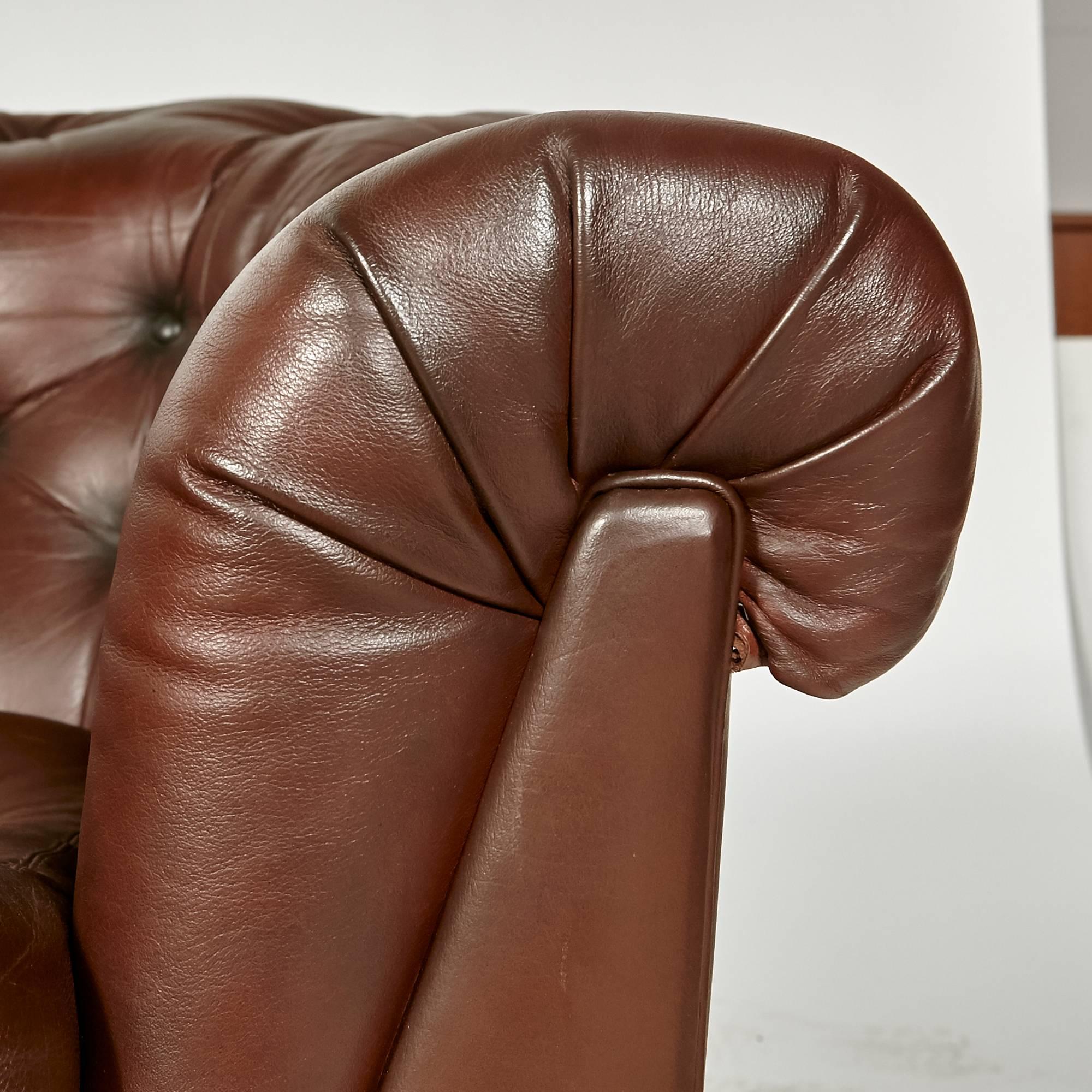 Brown Leather Chesterfield Sofa For Sale 3