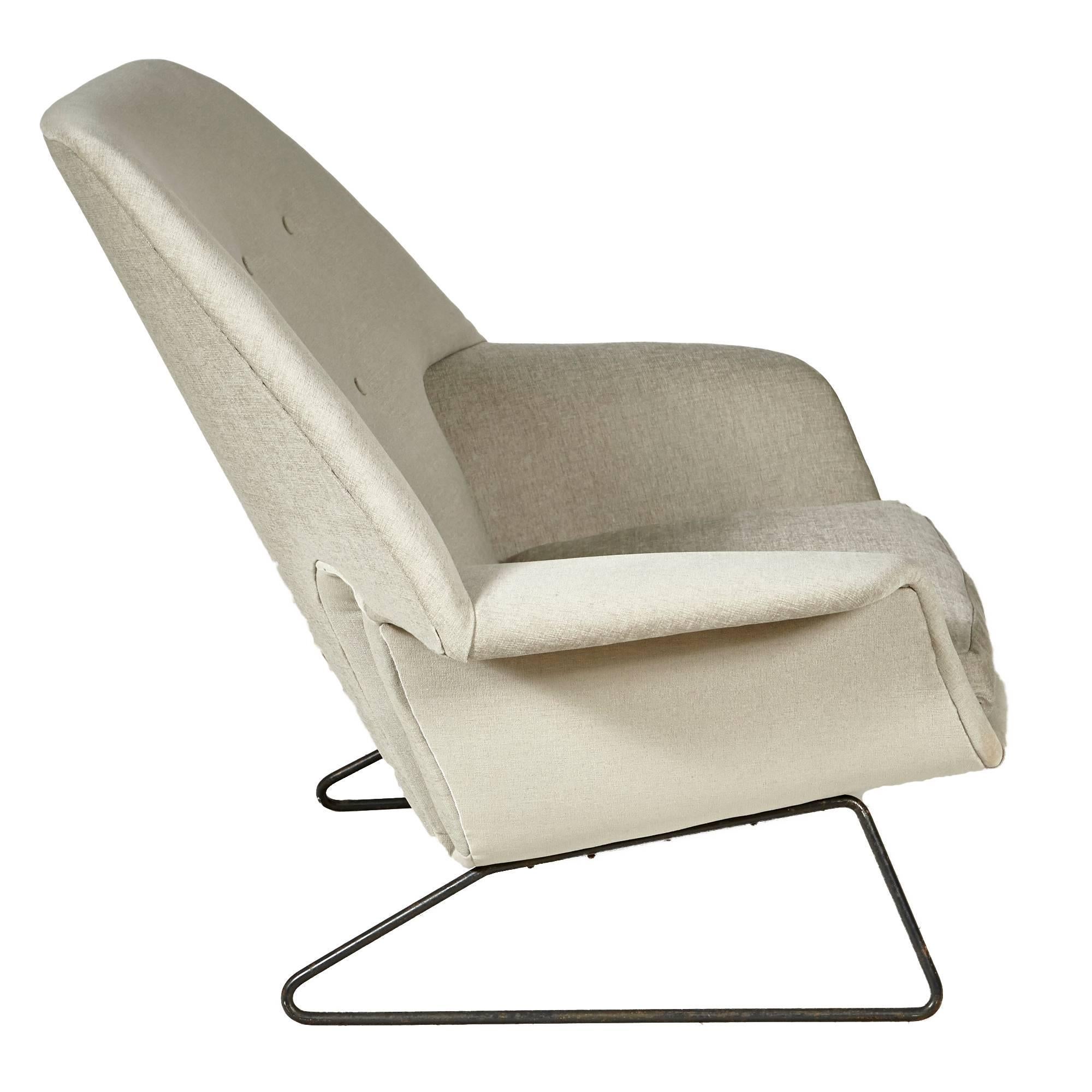 Mid-Century Modern 1950s Sled Base Lounge Chair in the Manner of Carlo Hauner & Martin Eisler For Sale