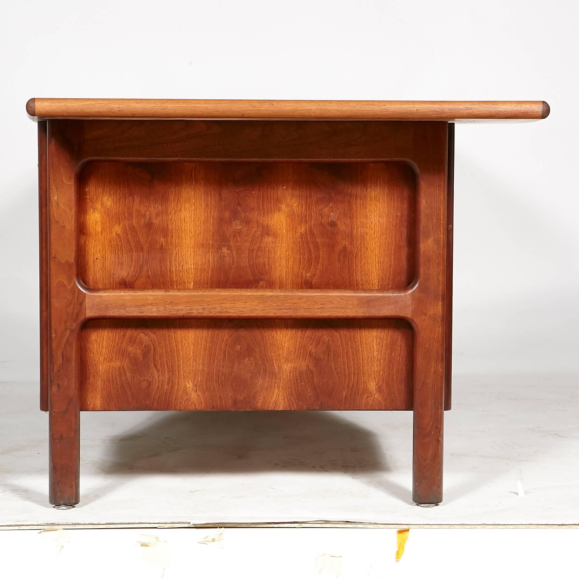 American 1950s Danish-Style Walnut Wood Executive Desk