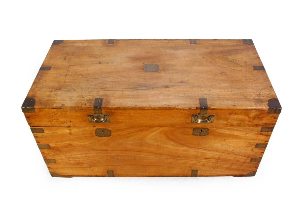 Camphor wood trunk, circa 1870

A brass bound Victorian camphor box in excellent condition, made from solid camphor

Age: circa 1870

Style: Antique

Material: Camphor

Condition: Very Good

Dimensions: 50h x 101w x 35d cm