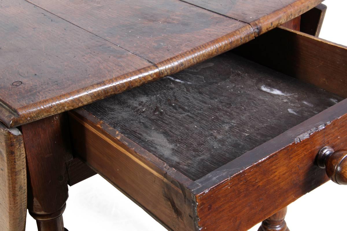 Antique Oak Drop-Leaf Table, circa 1760 3